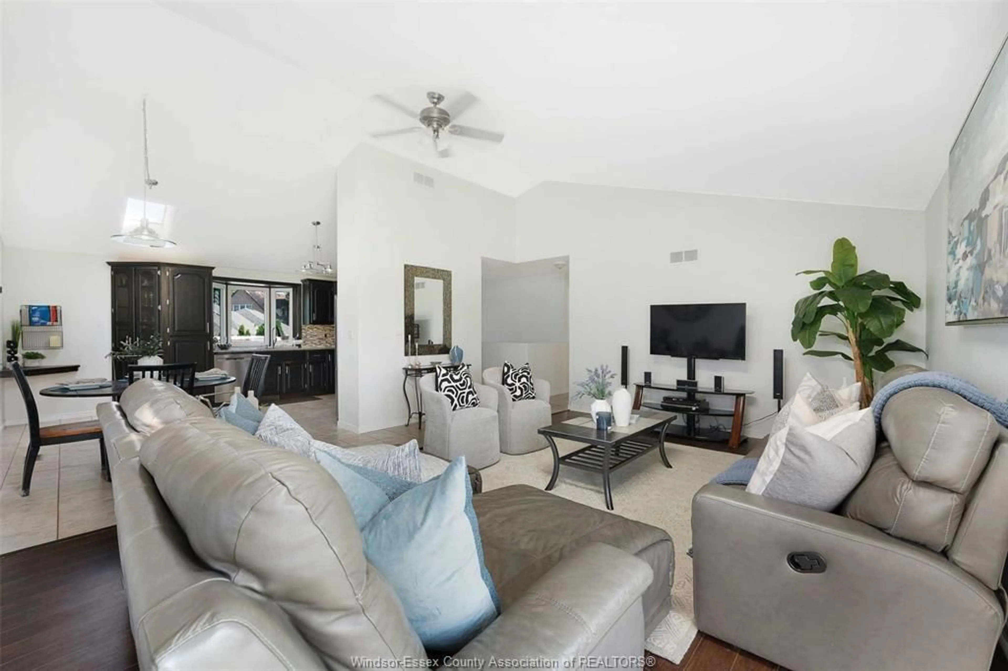 Living room with furniture, unknown for 94 SARI Lane, Amherstburg Ontario N9V 3R3