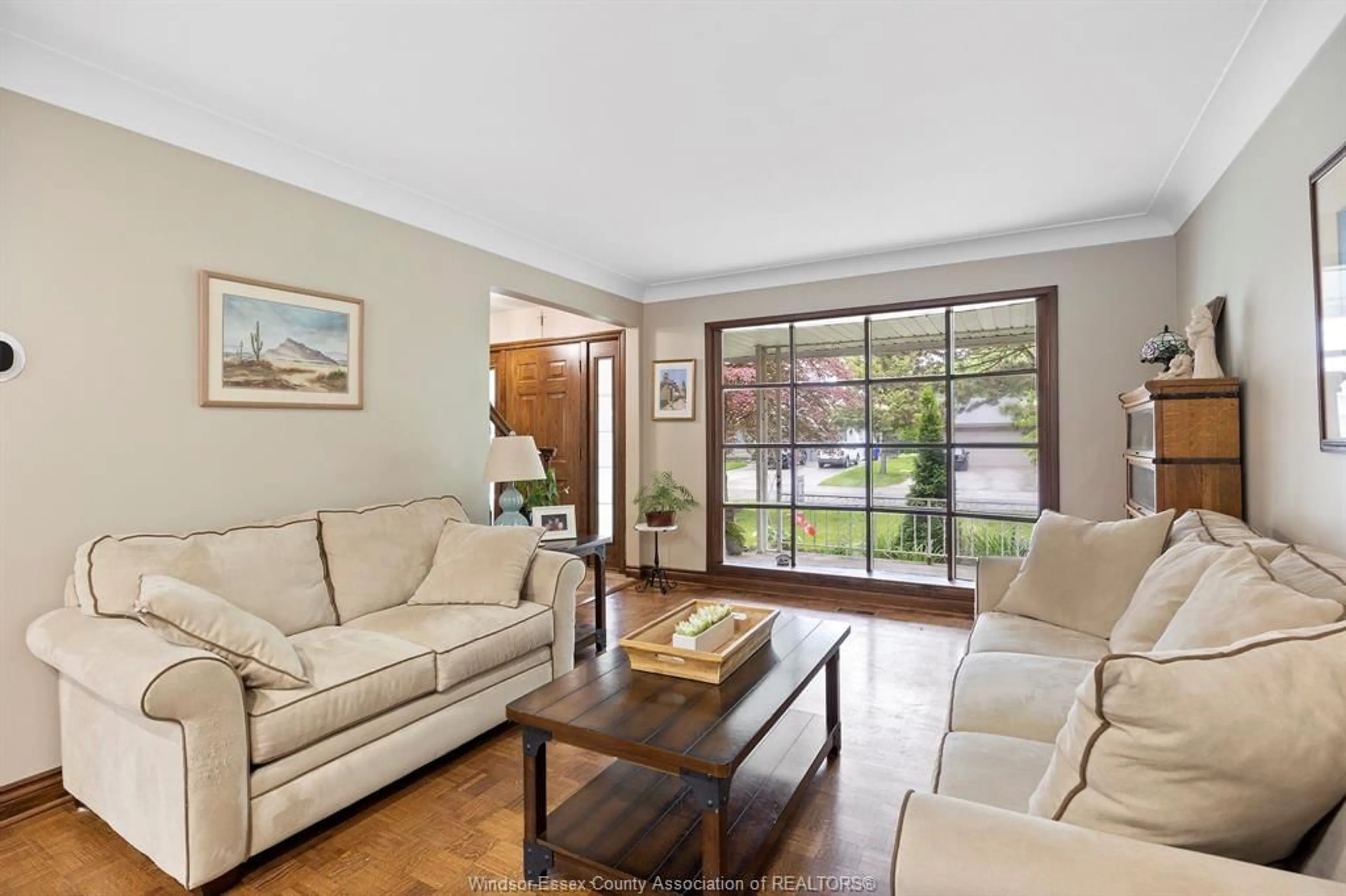 Living room with furniture, unknown for 2475 CURRY, Windsor Ontario N9E 2S4