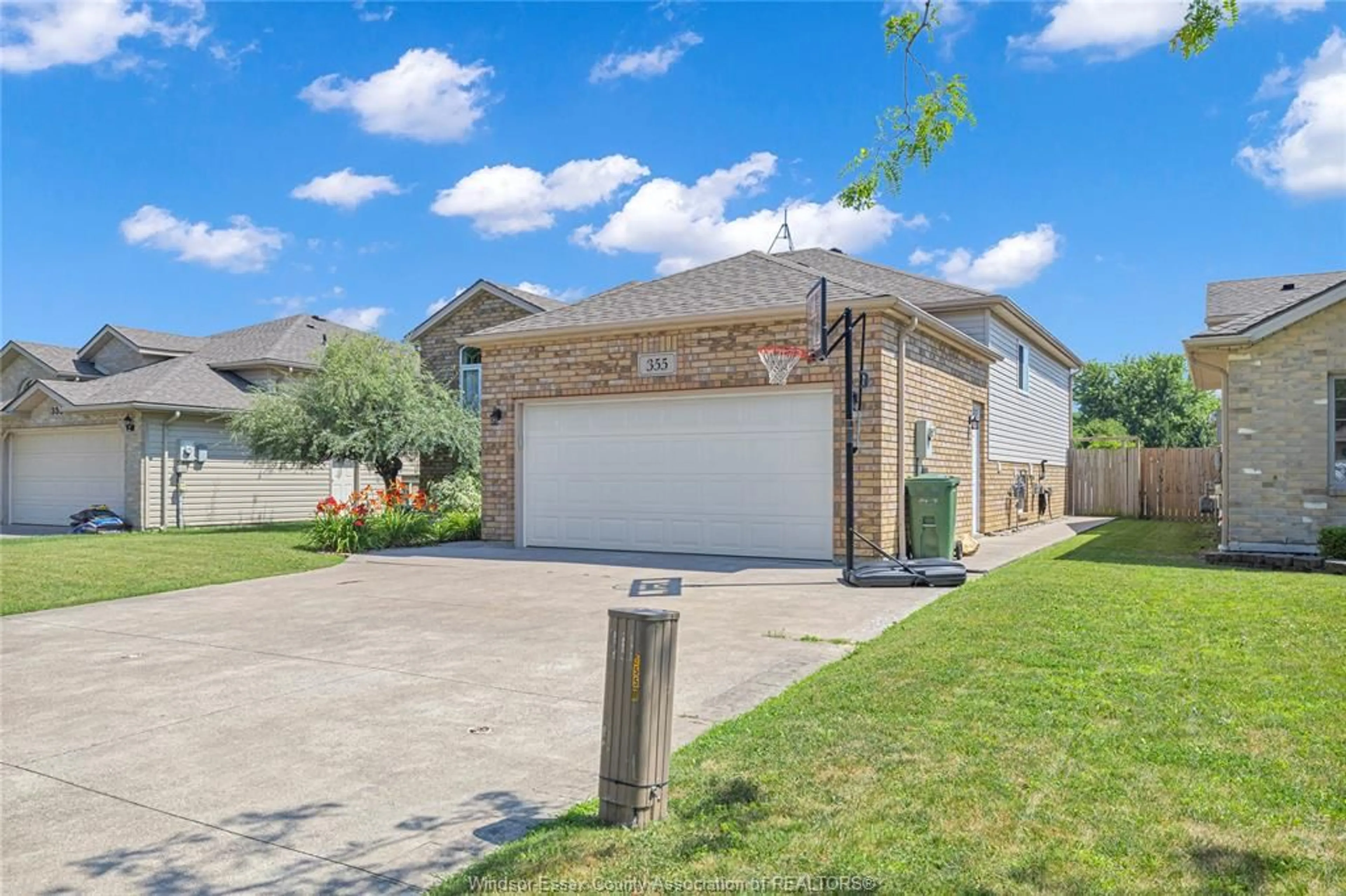 A pic from outside/outdoor area/front of a property/back of a property/a pic from drone, street for 355 MCLELLAN Ave, Amherstburg Ontario N9V 4C7