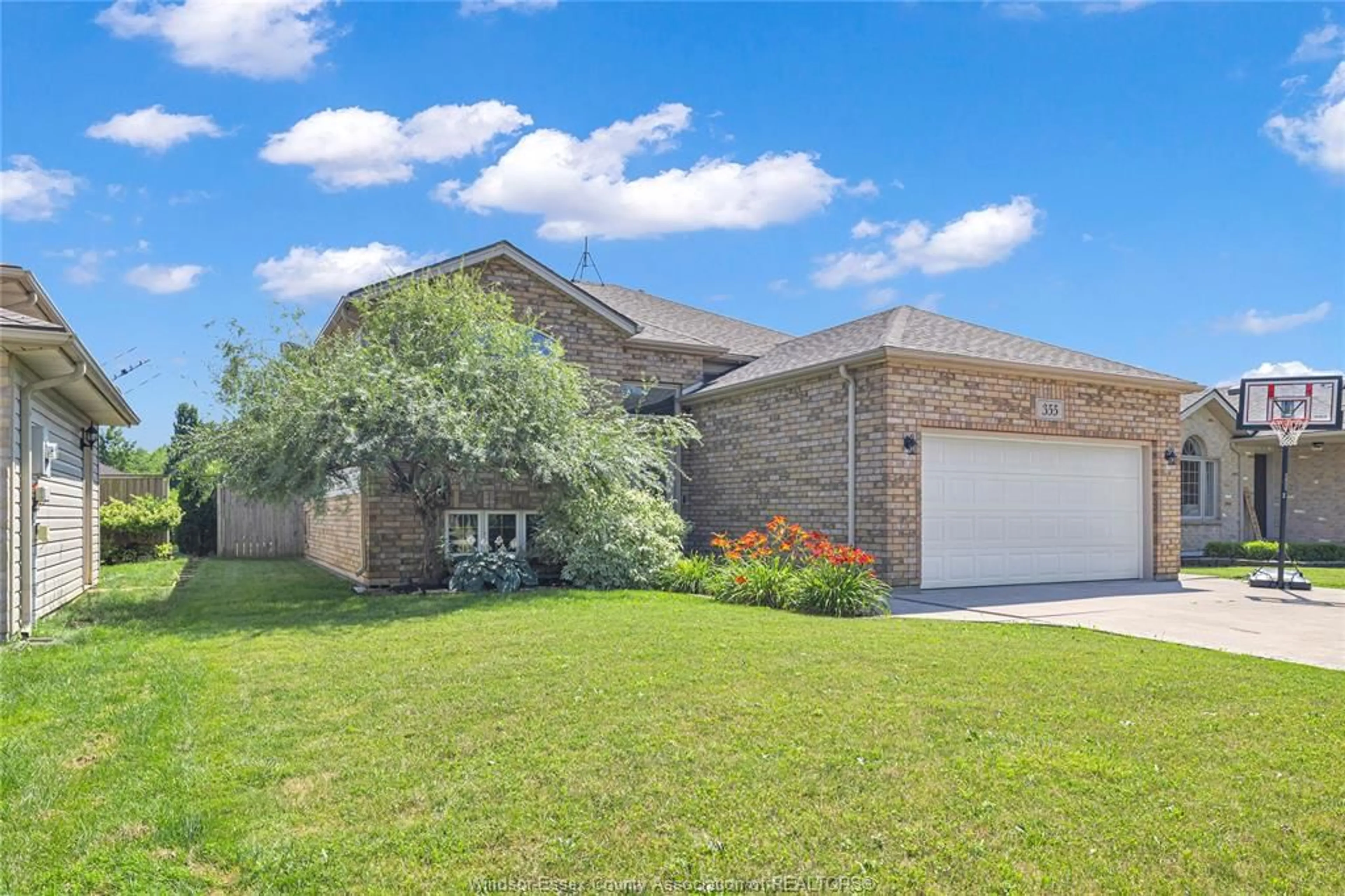 A pic from outside/outdoor area/front of a property/back of a property/a pic from drone, street for 355 MCLELLAN Ave, Amherstburg Ontario N9V 4C7