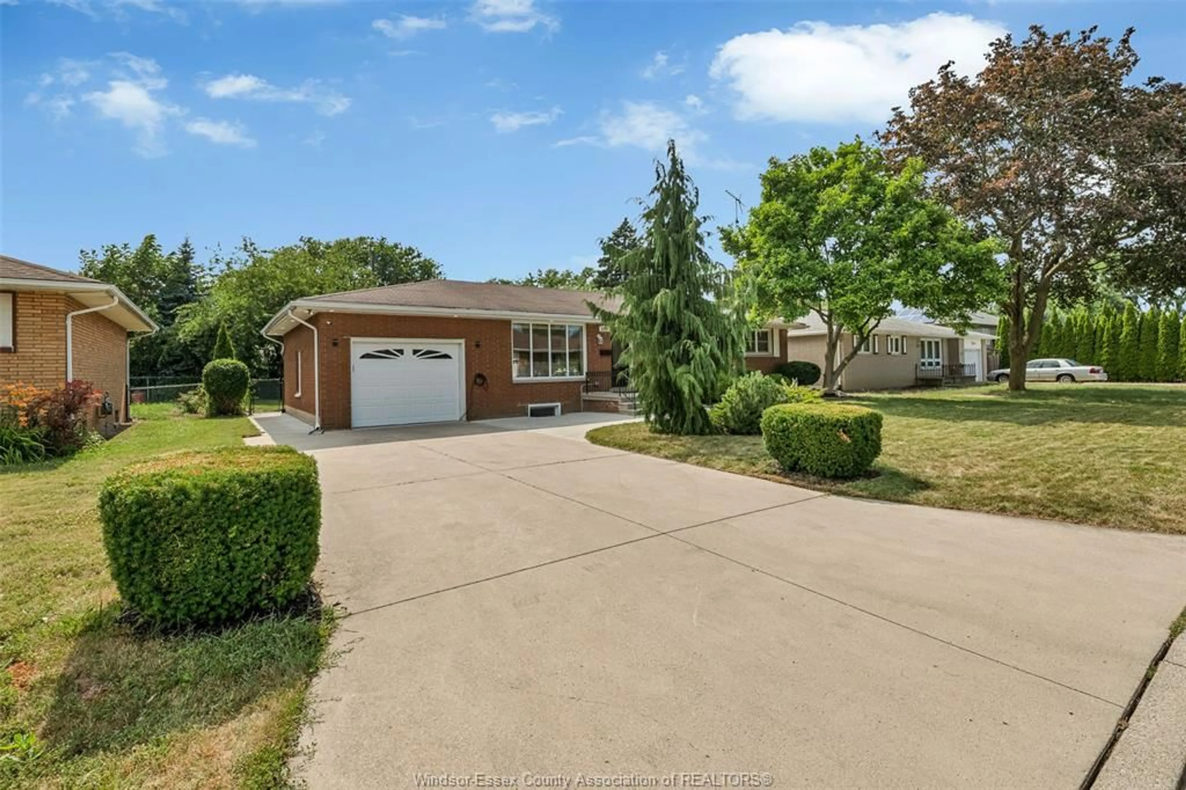 Unknown for 2435 McKay Ave, Windsor Ontario N9E 2P4