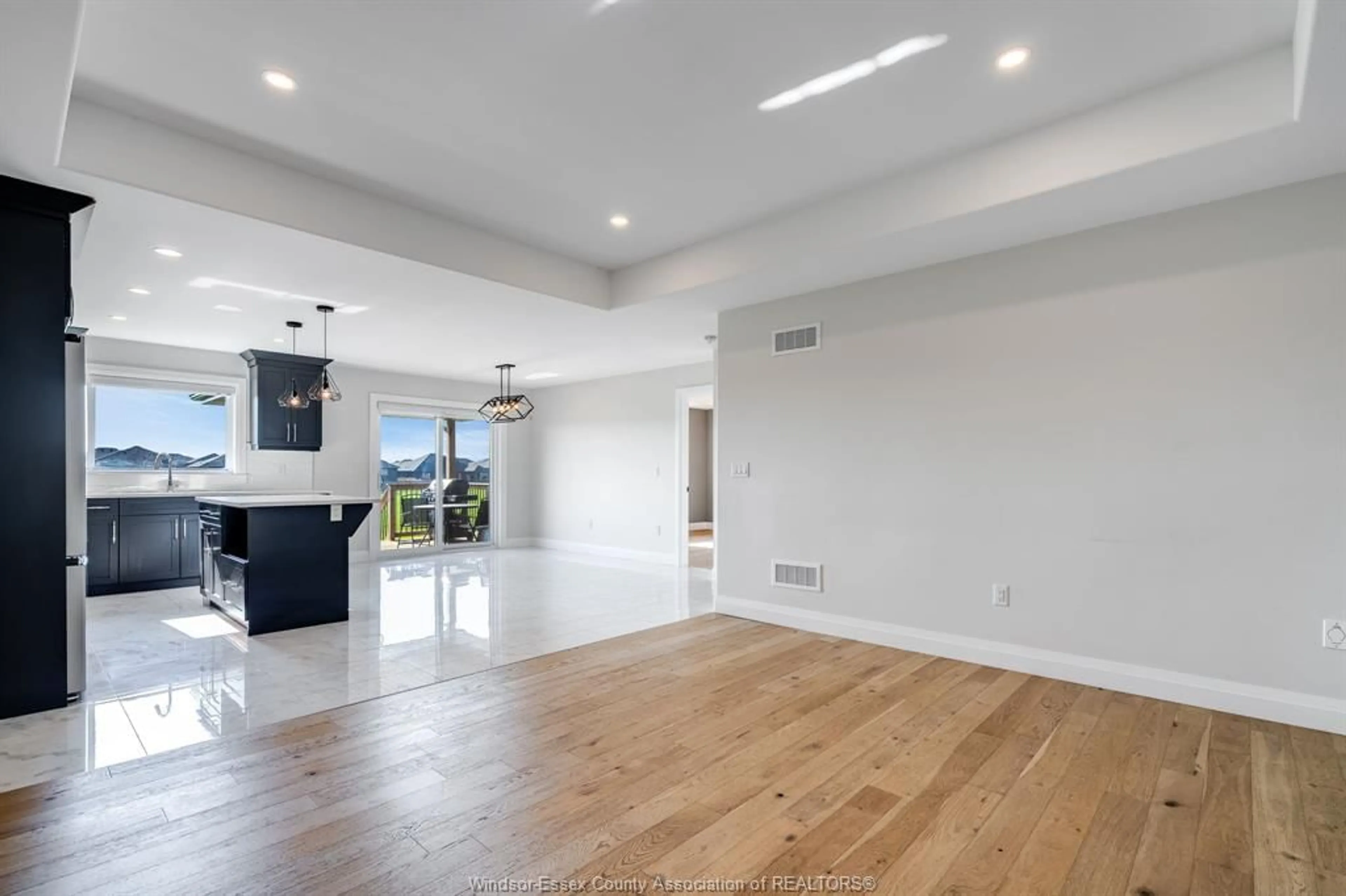 A pic of a room for 721 Faleria St, Lakeshore Ontario N8L 0K1