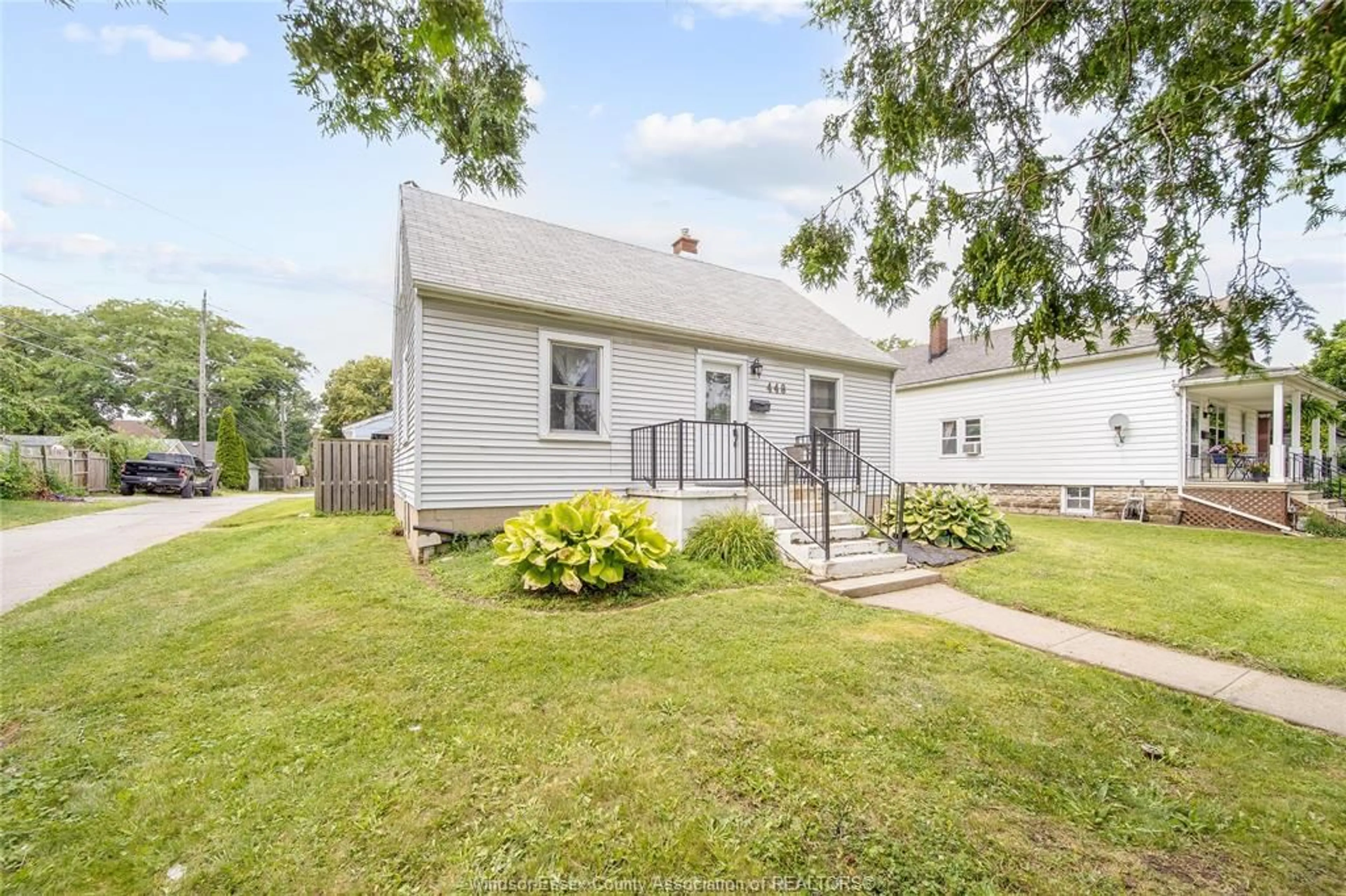 Unknown for 448 ELLIS, Windsor Ontario N8X 1B2