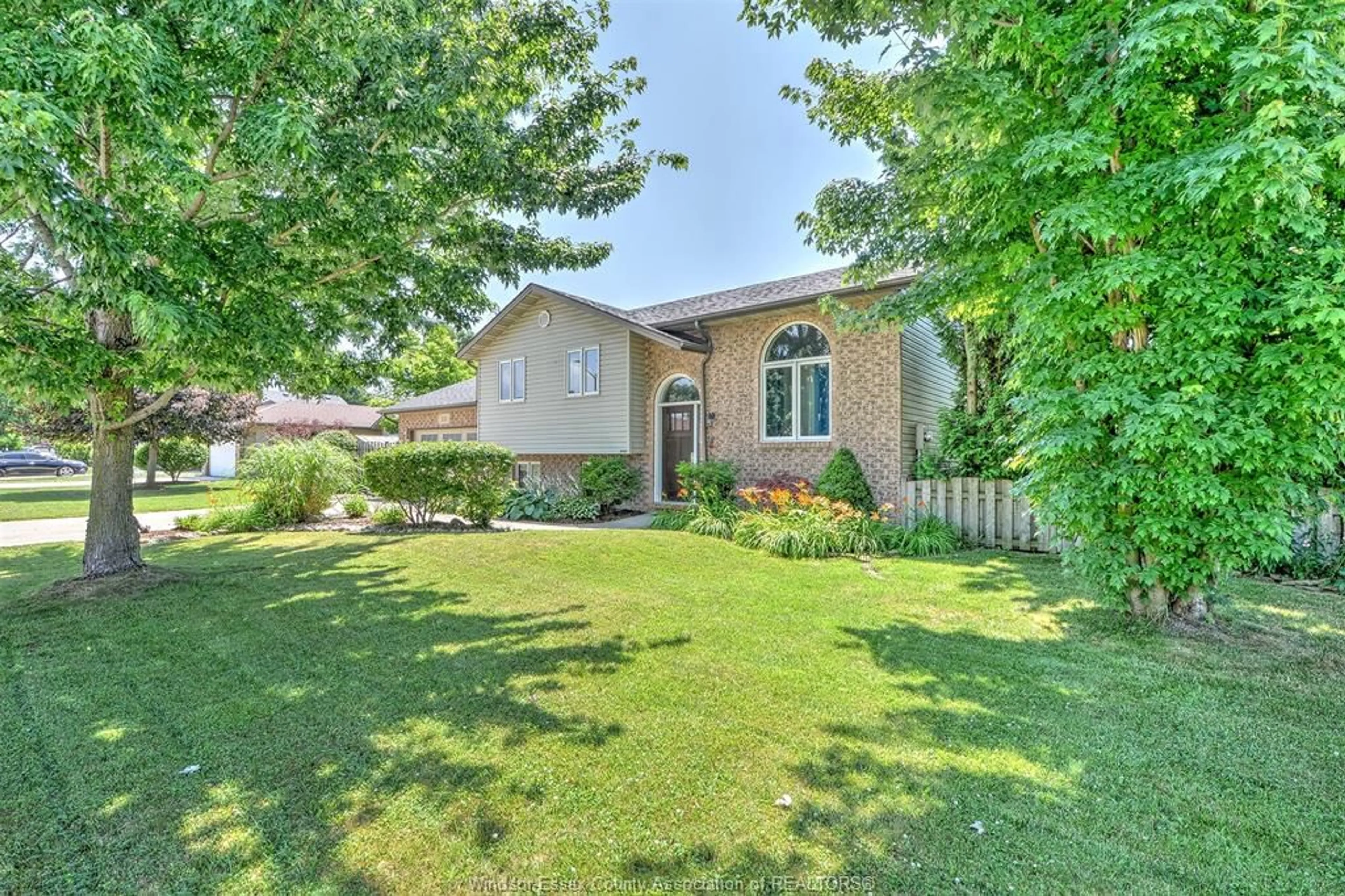 Unknown for 333 MAPLE Ave, Harrow Ontario N0R 1G0