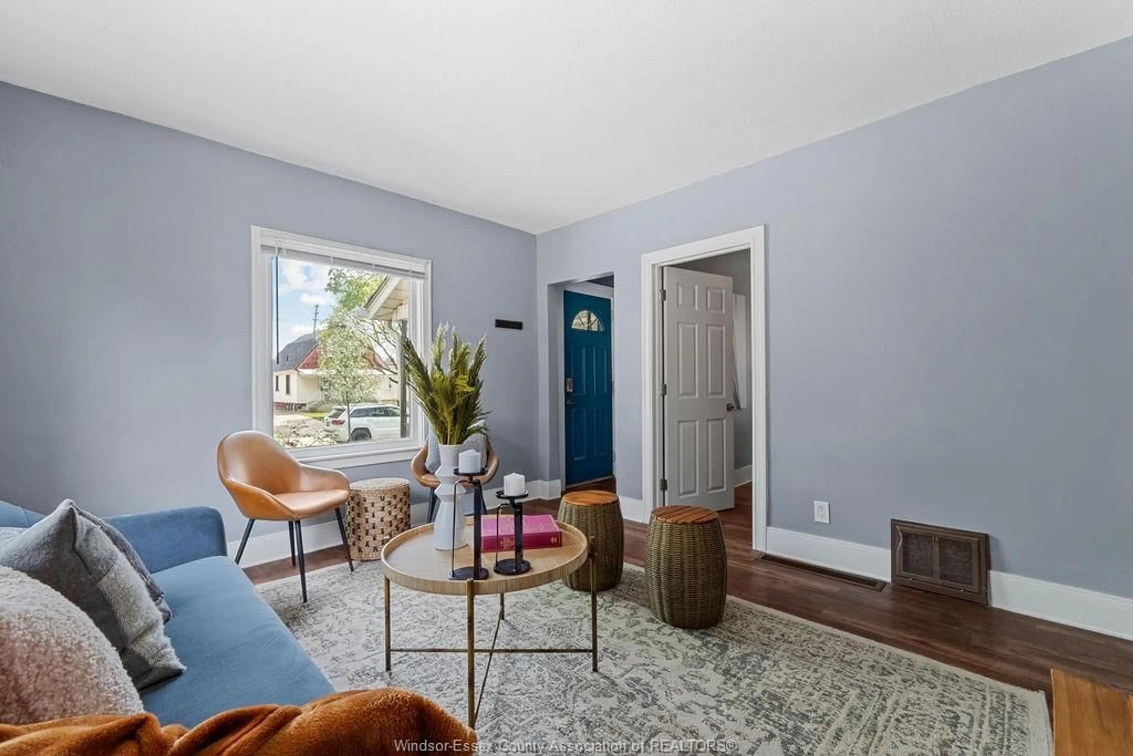 Living room with furniture, unknown for 2263 TURNER Rd, Windsor Ontario N8W 3K4