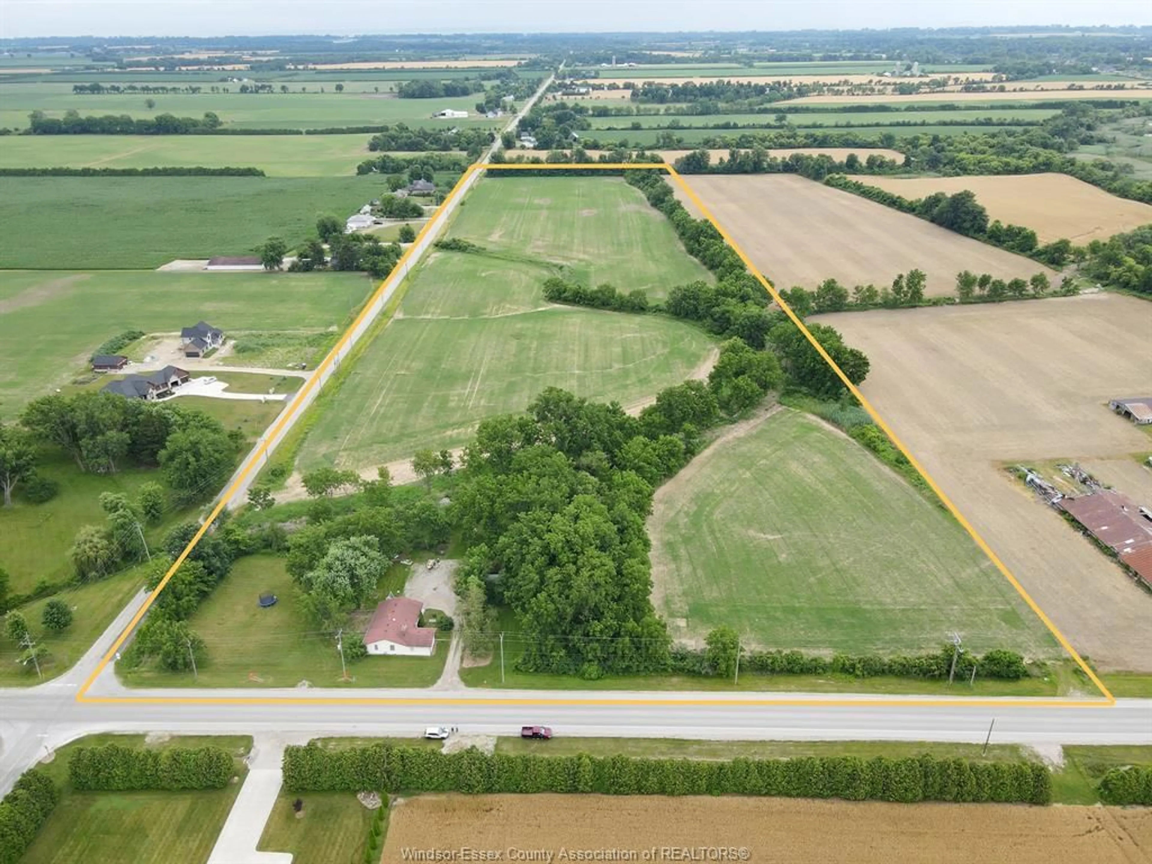 A pic from outside/outdoor area/front of a property/back of a property/a pic from drone, unknown for 3811 COUNTY ROAD 18, Amherstburg Ontario N9V 2Y8