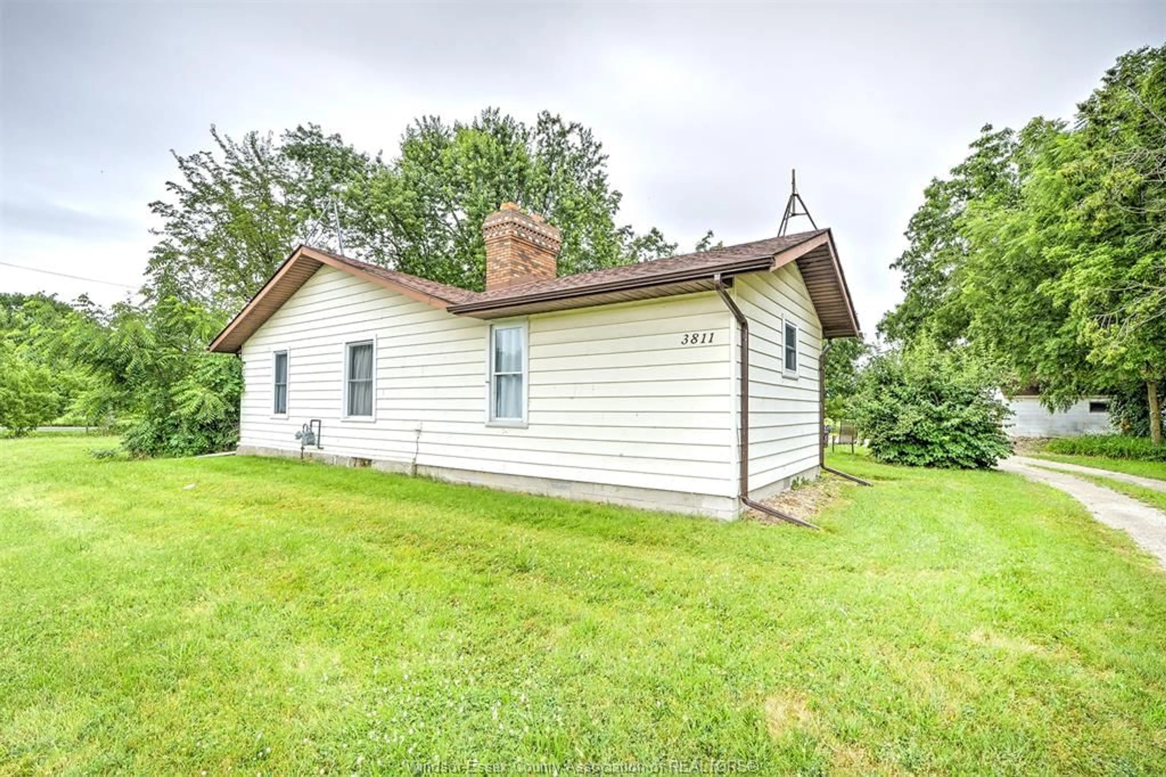 Unknown for 3811 COUNTY ROAD 18, Amherstburg Ontario N9V 2Y8
