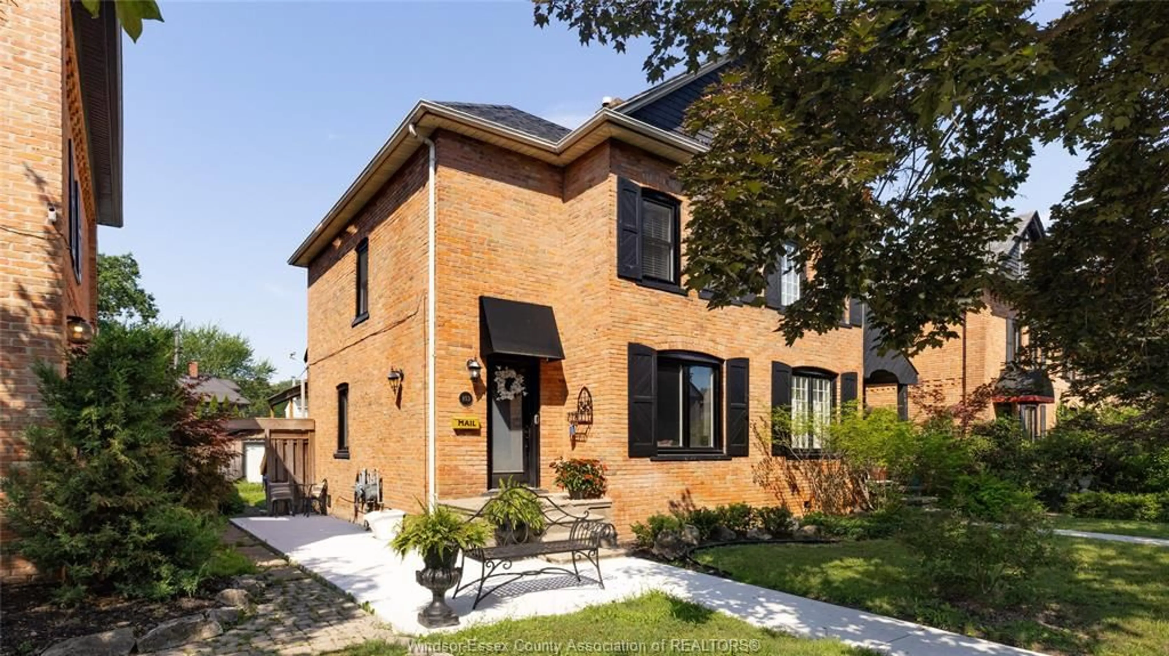 Home with brick exterior material, street for 853 Monmouth Ave, Windsor Ontario N8Y 3L5