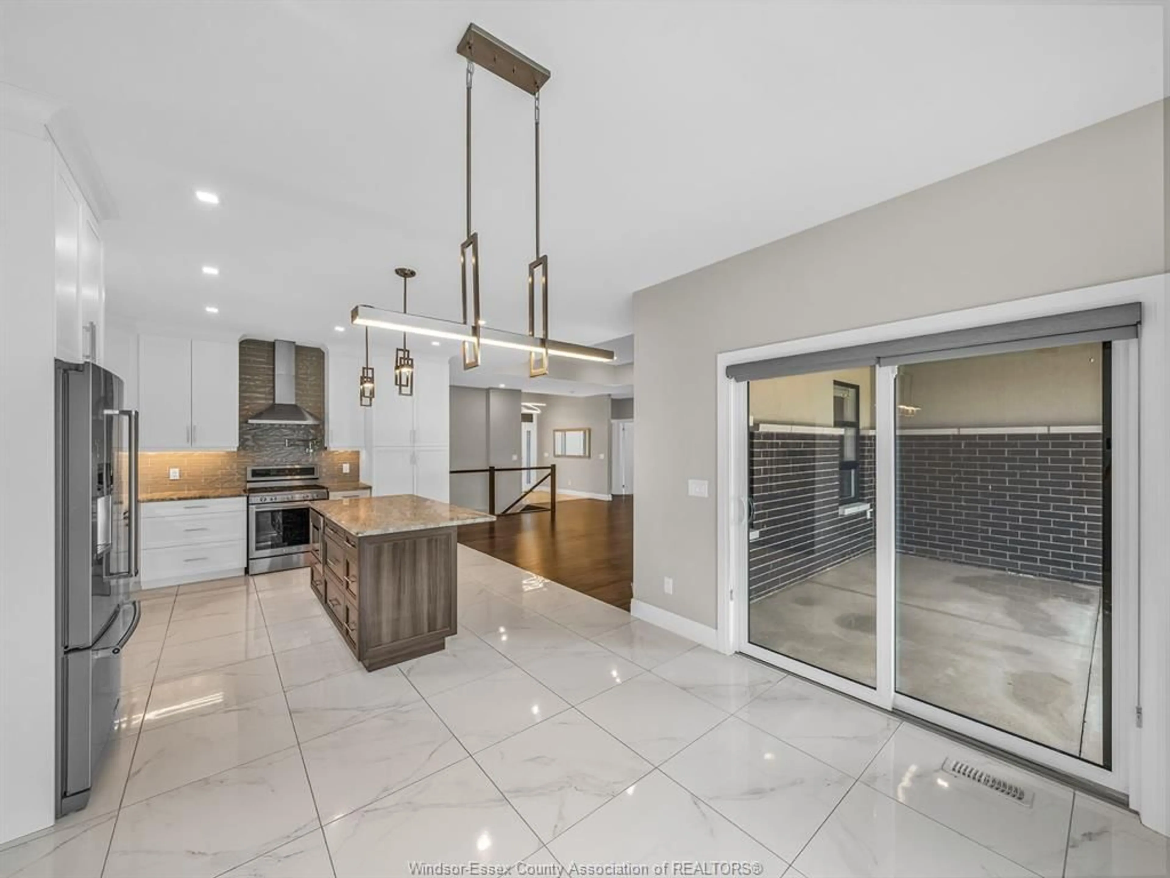 Open concept kitchen, ceramic/tile floor for 85 OLIVE Dr, Leamington Ontario N8H 0E7