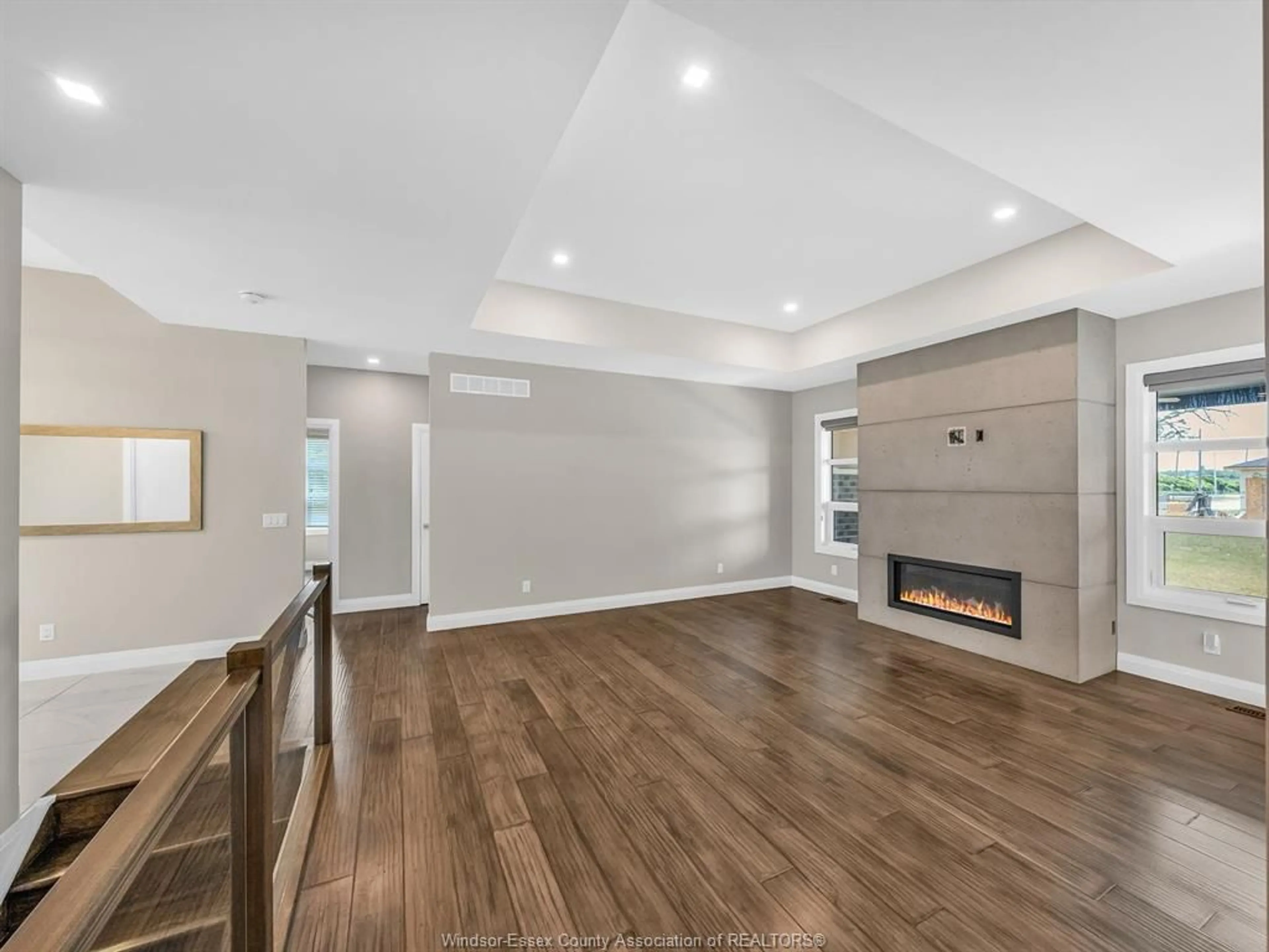 Unknown for 85 OLIVE Dr, Leamington Ontario N8H 0E7