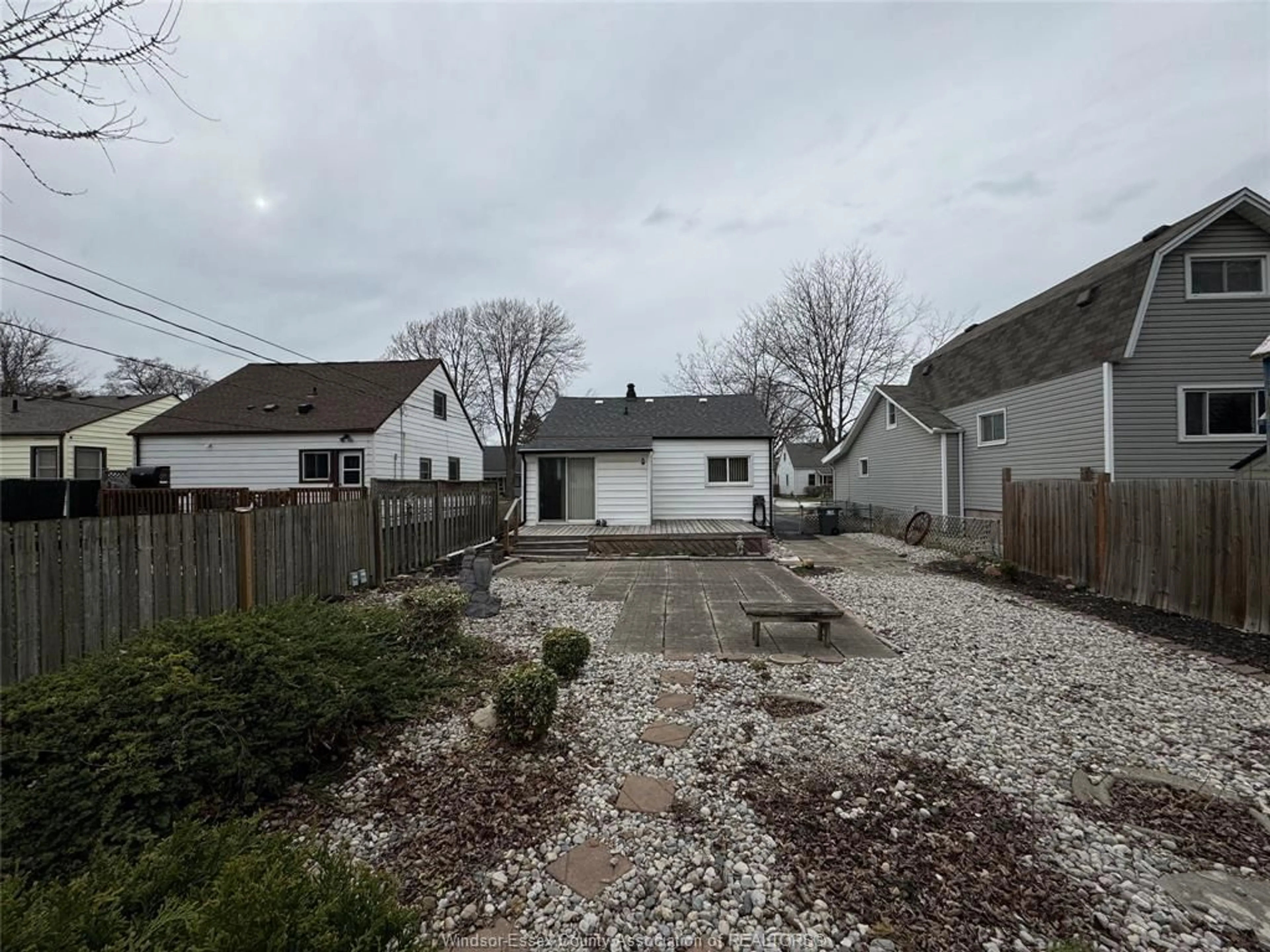 A pic from outside/outdoor area/front of a property/back of a property/a pic from drone, street for 3651 BARRYMORE Lane, Windsor Ontario N9C 1V6