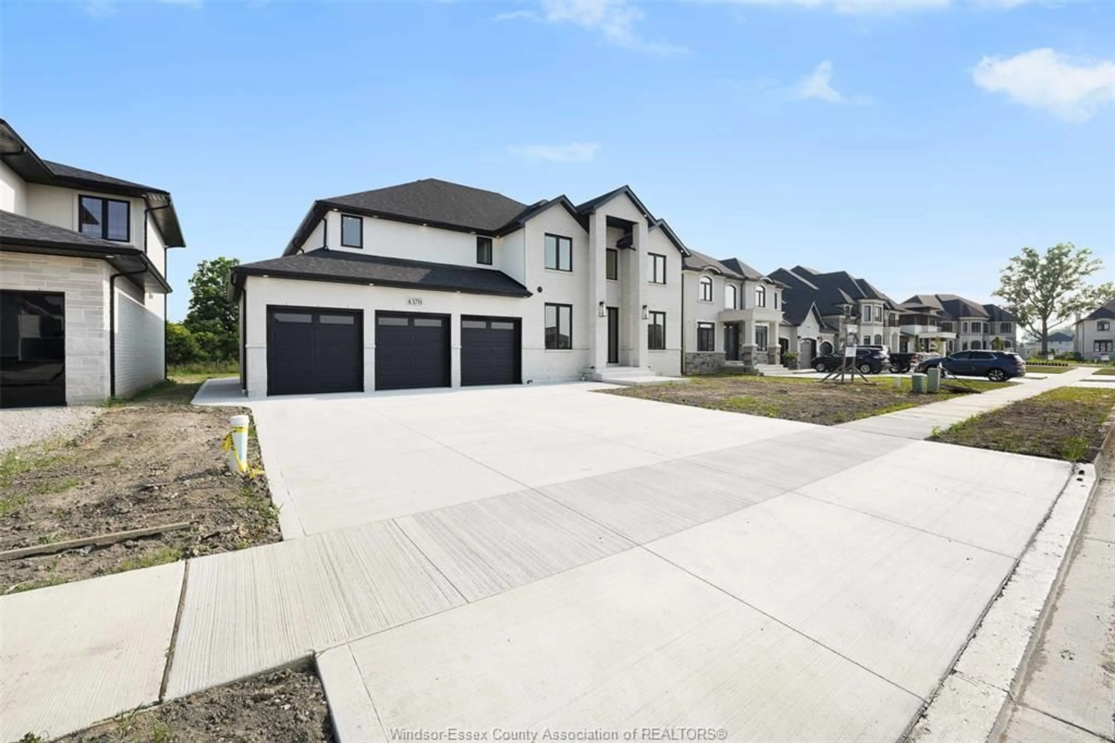 A pic from outside/outdoor area/front of a property/back of a property/a pic from drone, street for 4370 CATERINA Cres, LaSalle Ontario N9H 0N3