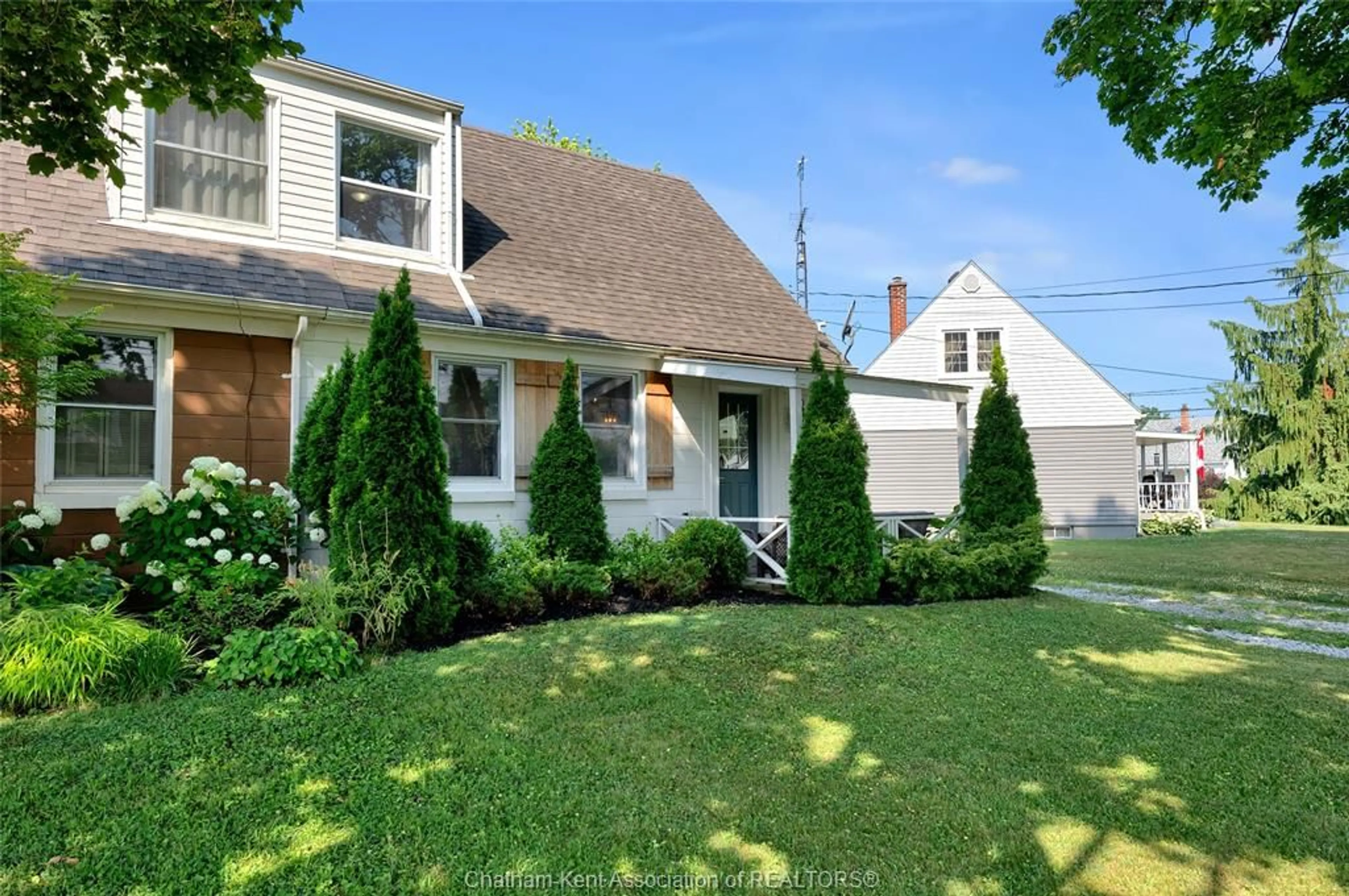 Unknown for 98 Mcguigan Ave, Chatham Ontario N7M 2S6