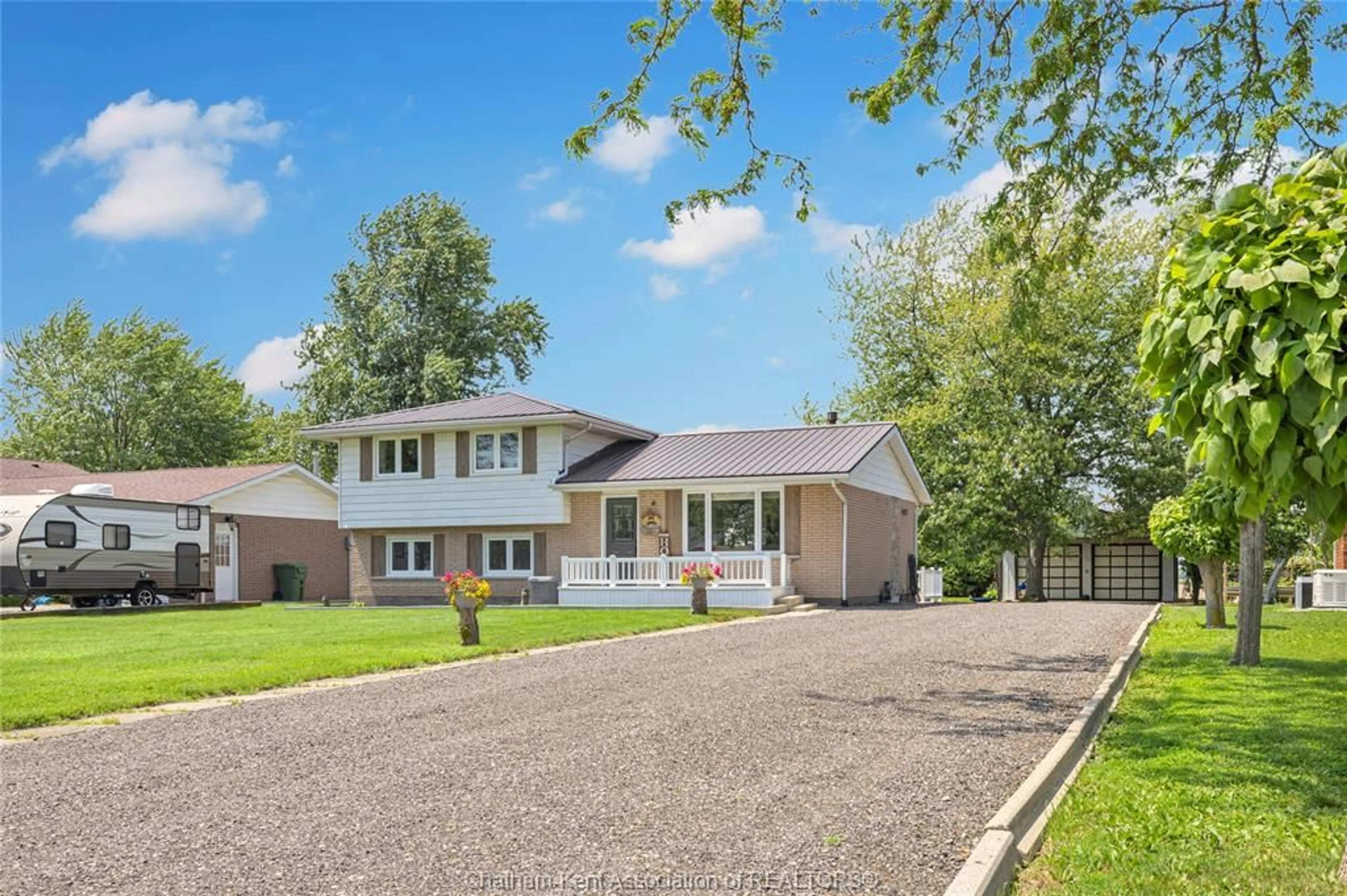 Home with brick exterior material, street for 18 Campbell St, Merlin Ontario N0P 1W0