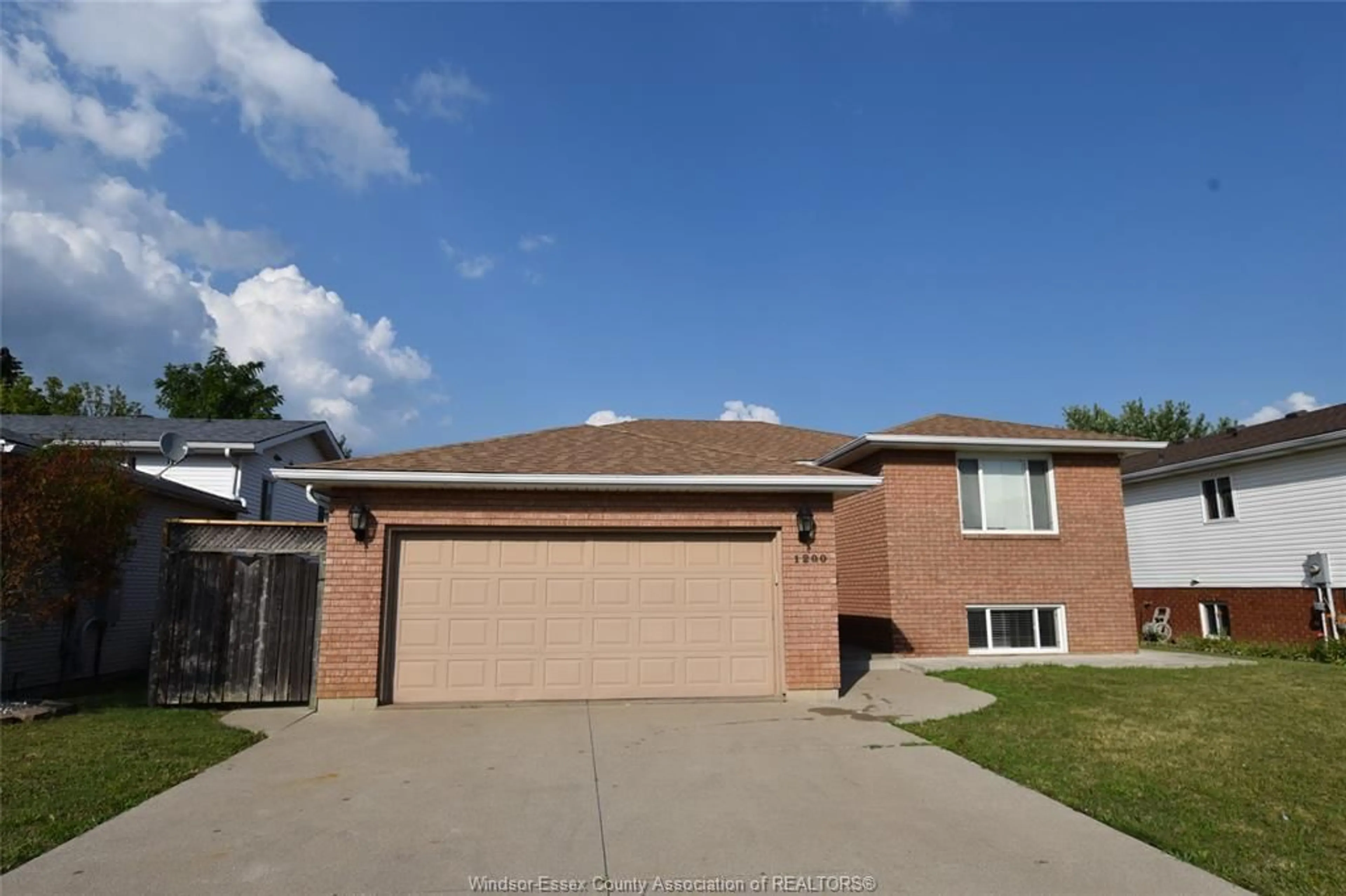 Home with brick exterior material, street for 1200 STANLEY, Windsor Ontario N8X 5A1
