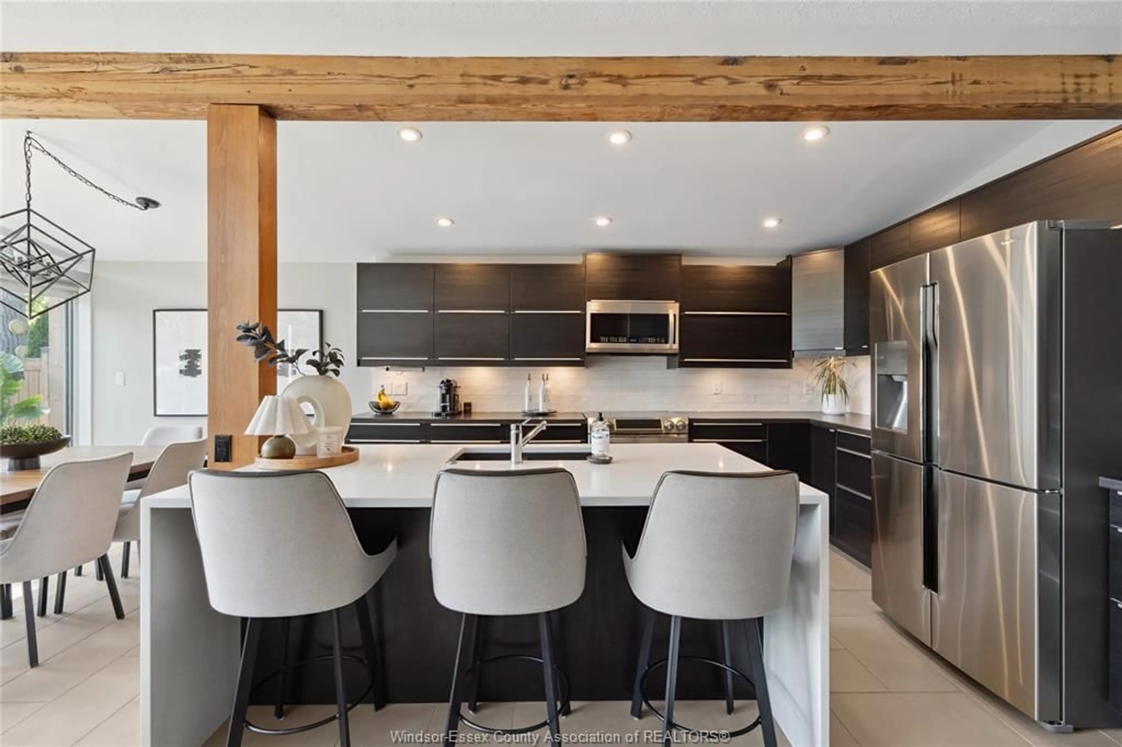 Contemporary kitchen, unknown for 354 BARRY Ave, Tecumseh Ontario N8N 2G3
