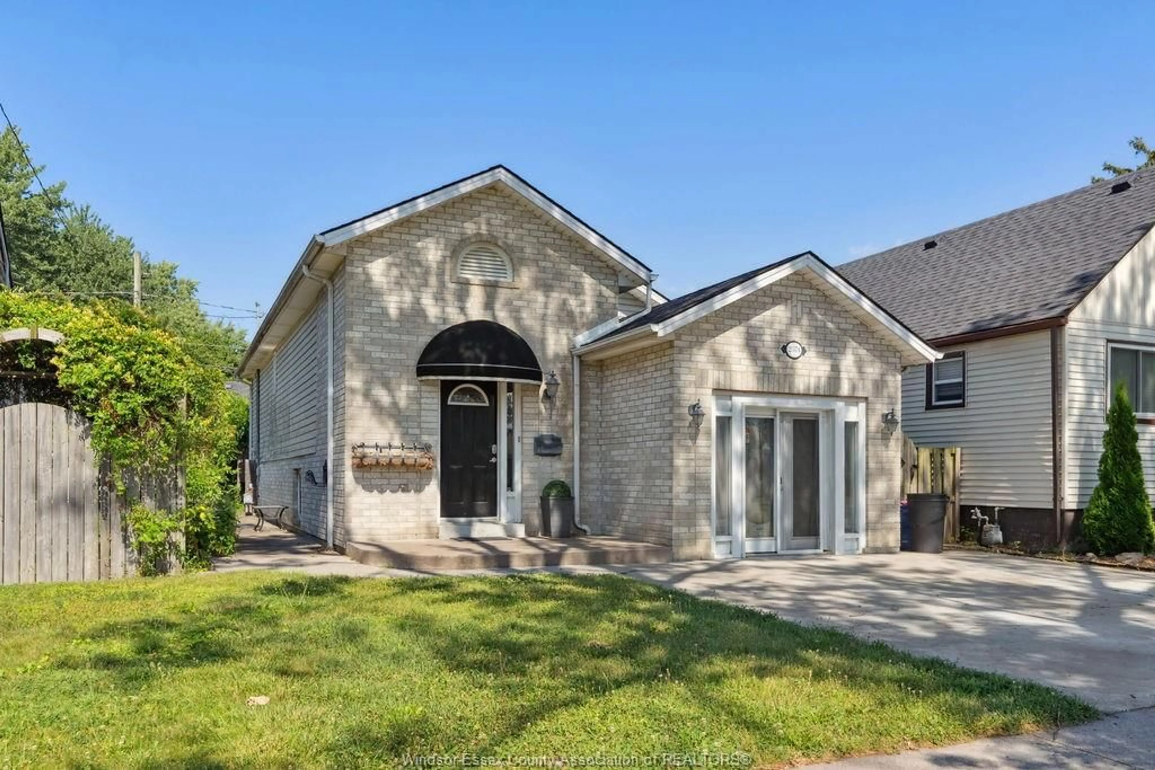 Home with brick exterior material, street for 2574 GEORGE Ave, Windsor Ontario N8W 4M7