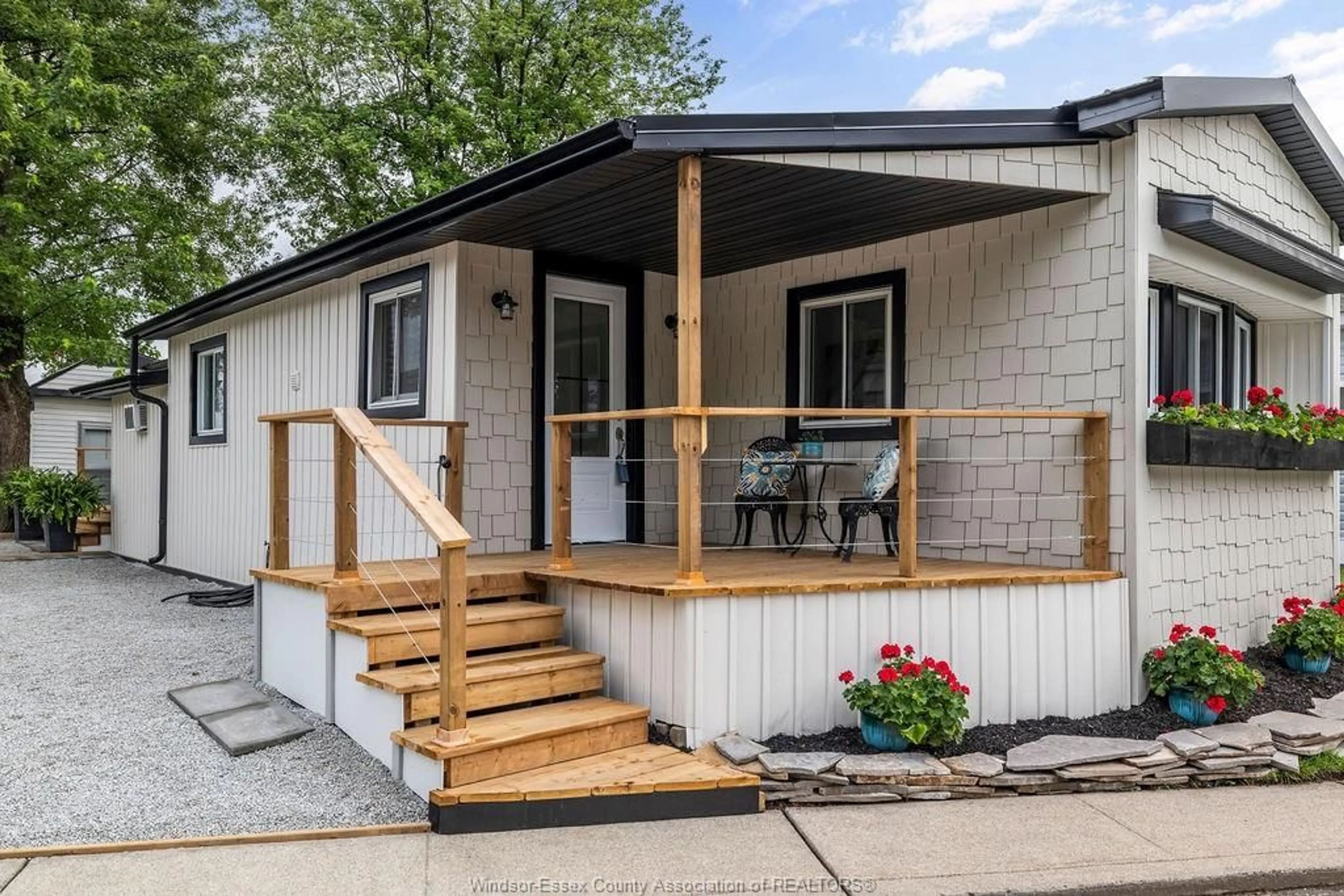 Home with vinyl exterior material, street for 75 WILDER, Lakeshore Ontario N8N 2T2