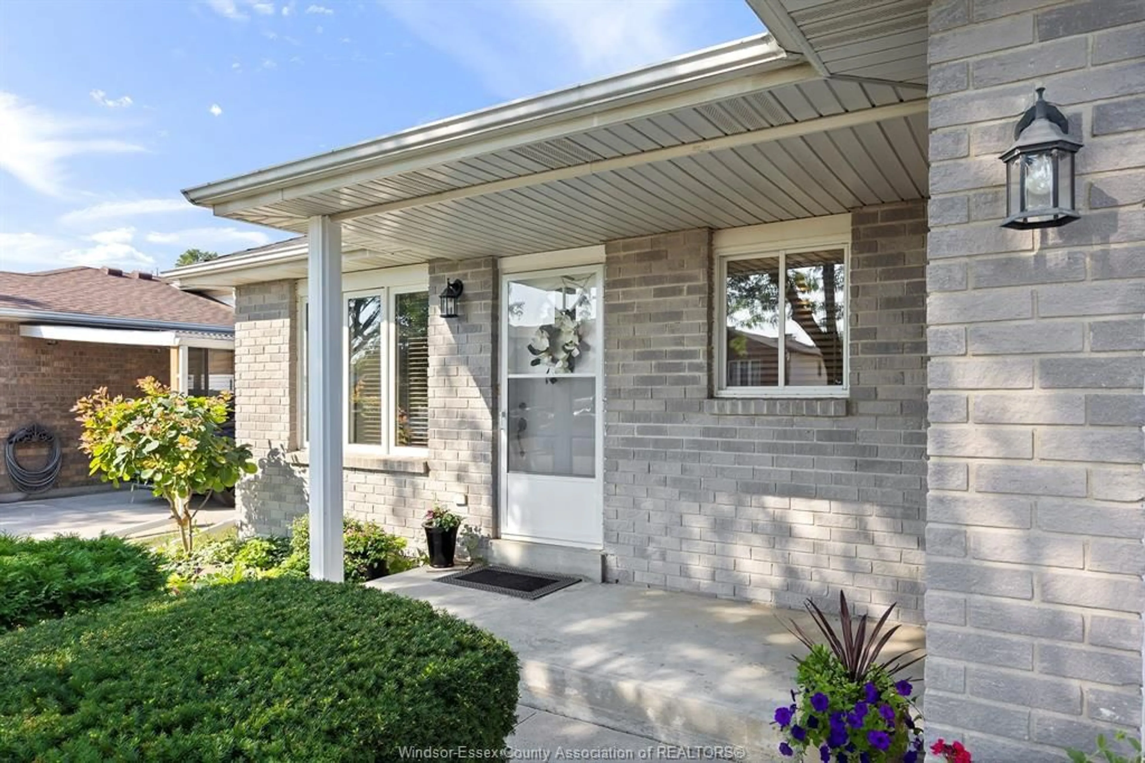 Home with vinyl exterior material, street for 2619 GEM Ave, Windsor Ontario N8W 5N5