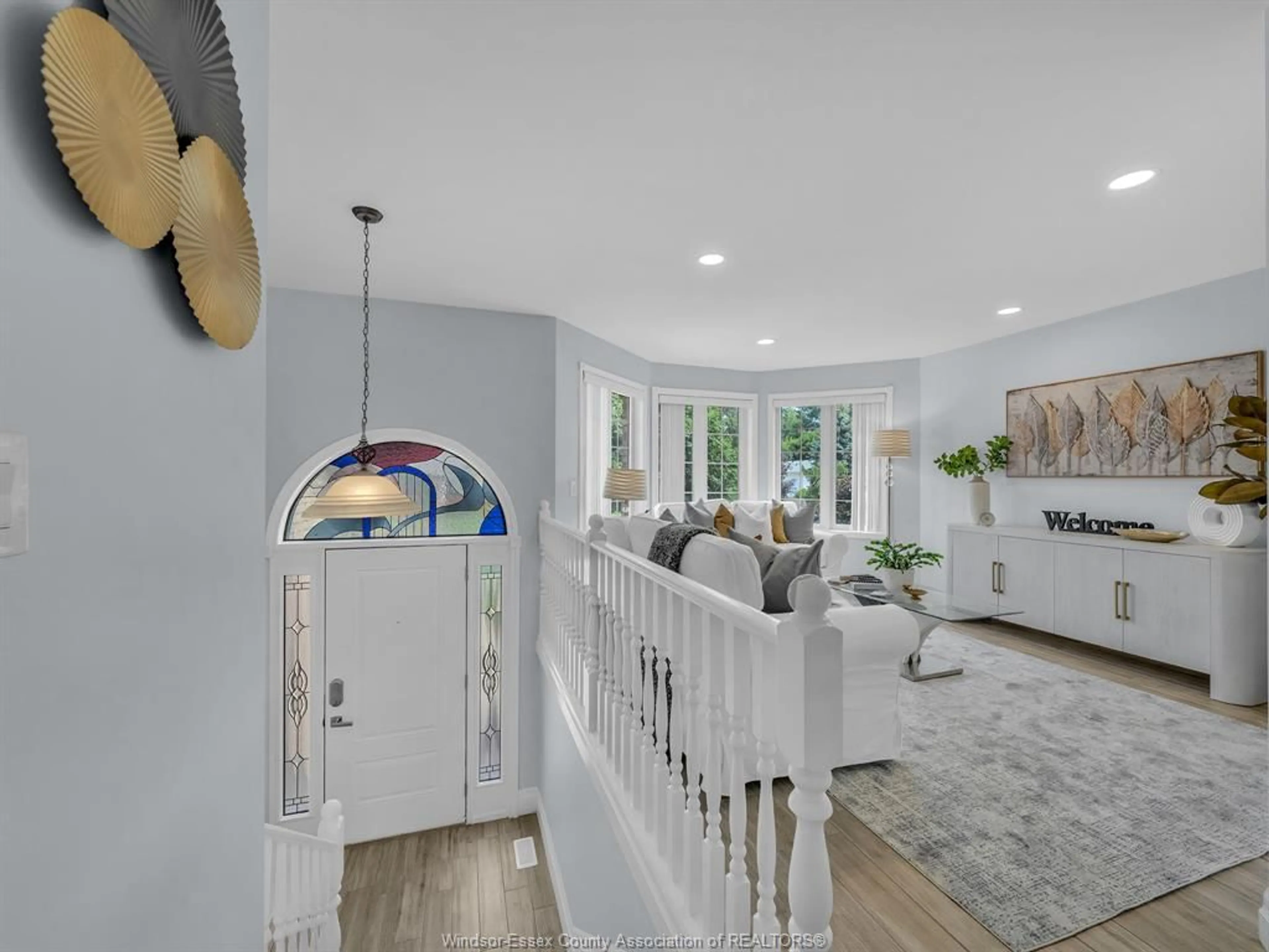 Indoor entryway for 847 LAWNDALE Ave, Kingsville Ontario N9Y 3S5