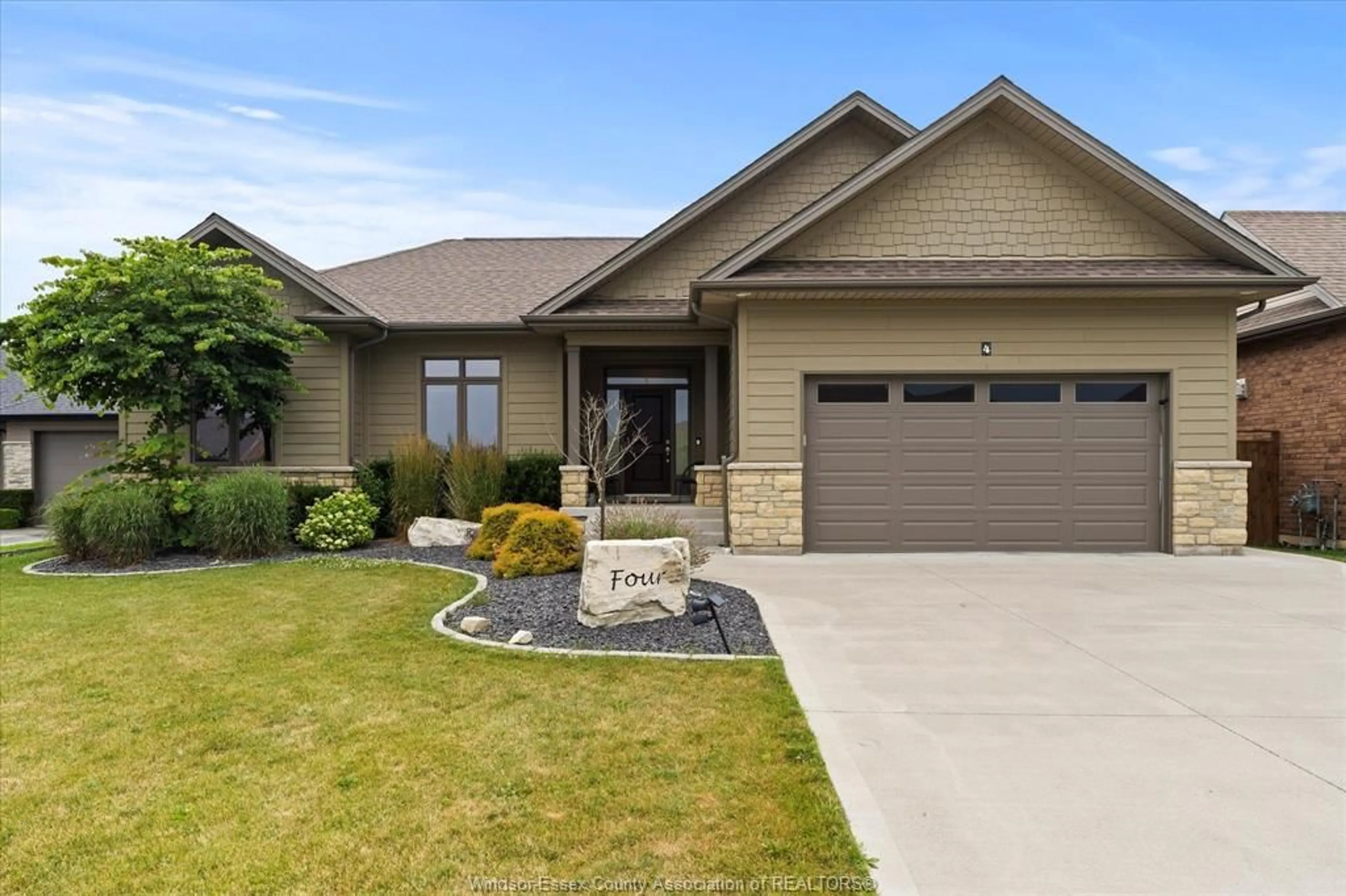 Home with vinyl exterior material, street for 4 Mulberry Cres, Kingsville Ontario N9Y 0B8