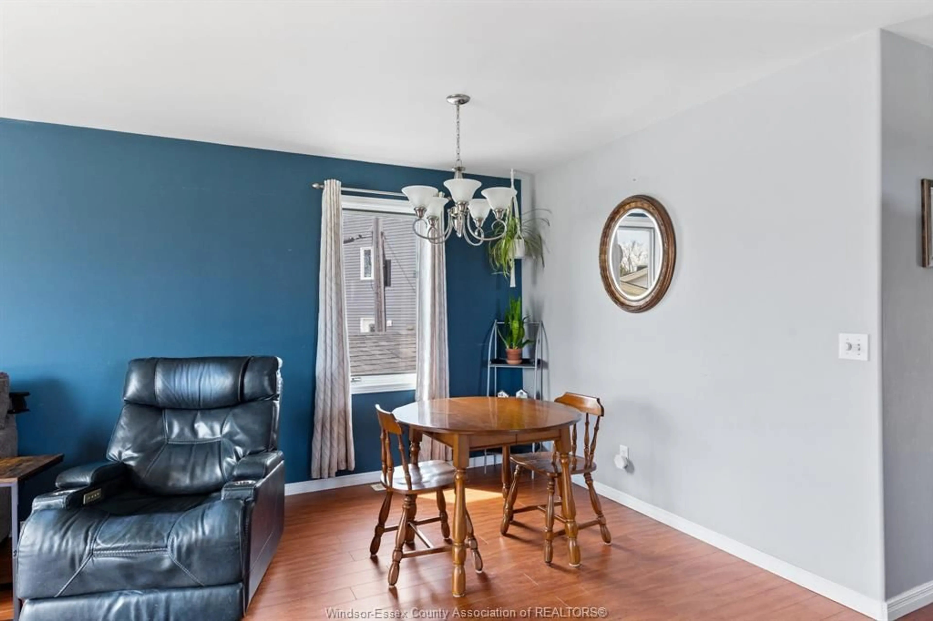 Dining room, wood/laminate floor for 149 BELLCREFT Dr, Colchester Ontario N0R 1G0