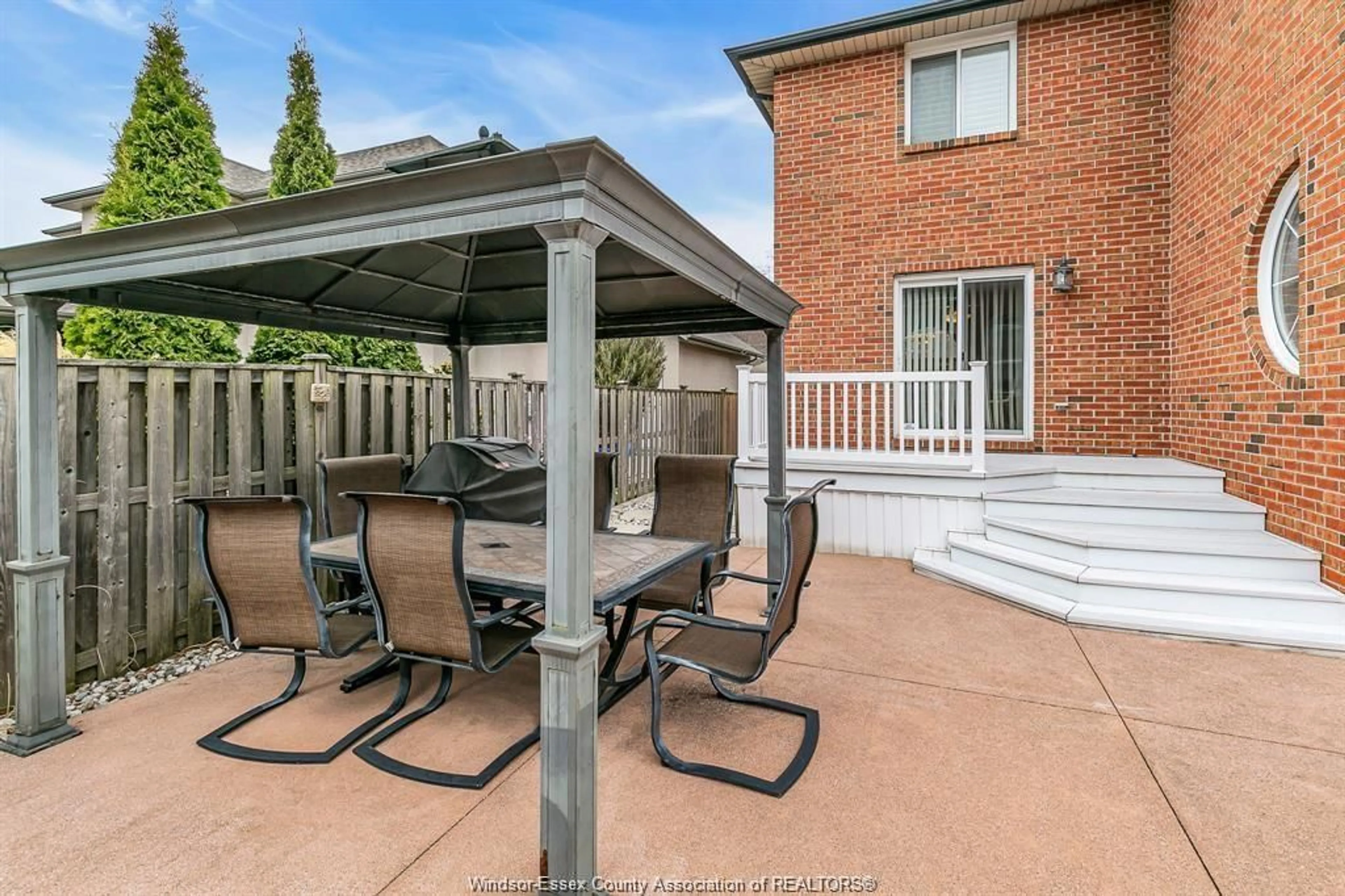 Patio, unknown for 1435 MAPLE, LaSalle Ontario N9J 3L3