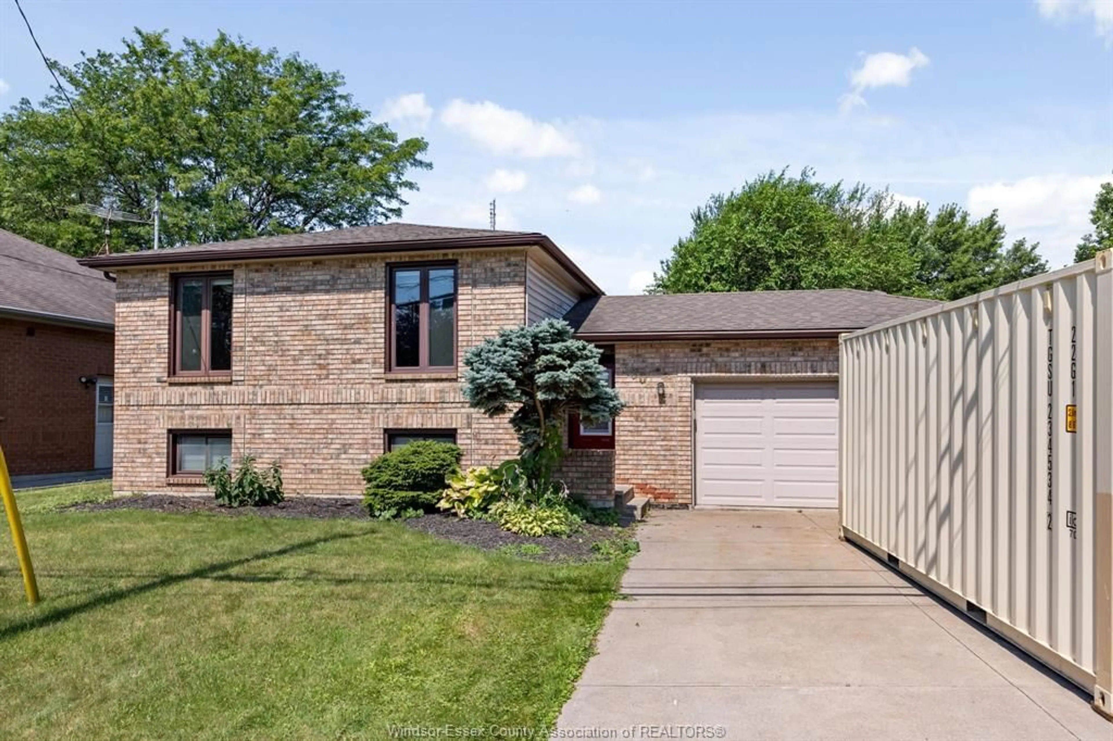 Home with brick exterior material, street for 350 MAYFAIR Ave, LaSalle Ontario N9J 2H5