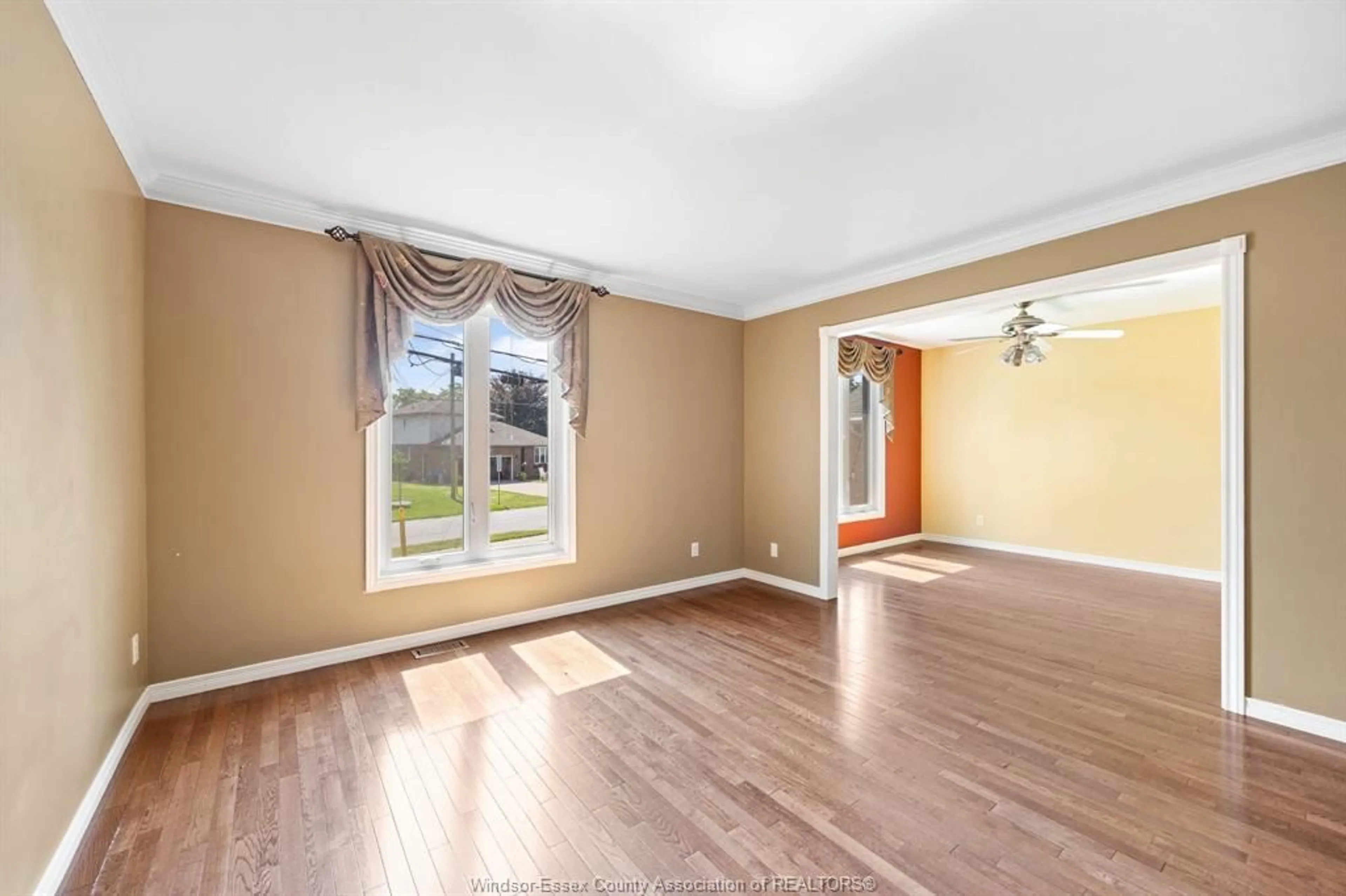 A pic of a room for 350 MAYFAIR Ave, LaSalle Ontario N9J 2H5