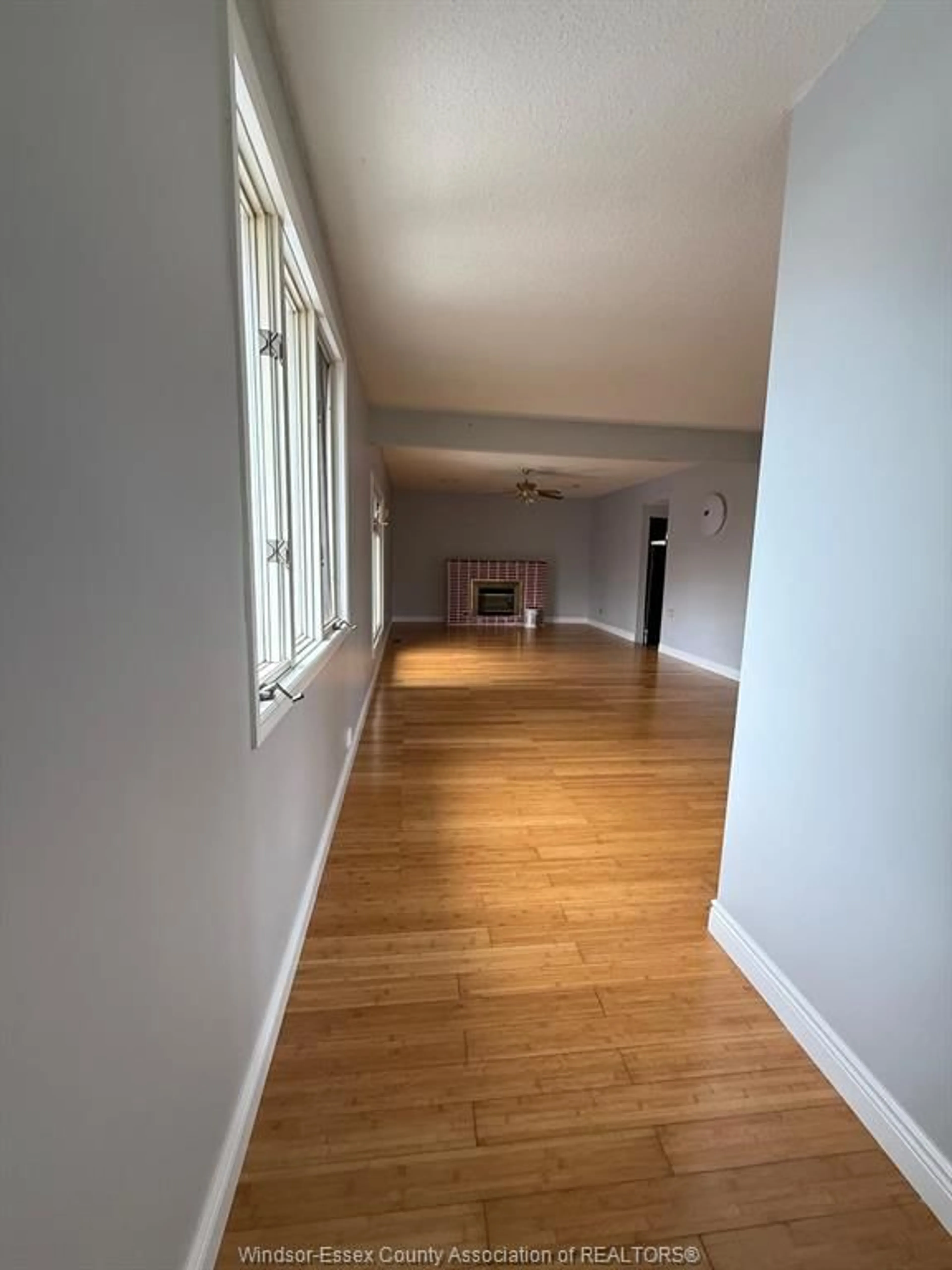 A pic of a room for 3880 HOWARD Ave, Windsor Ontario N9G 1N7