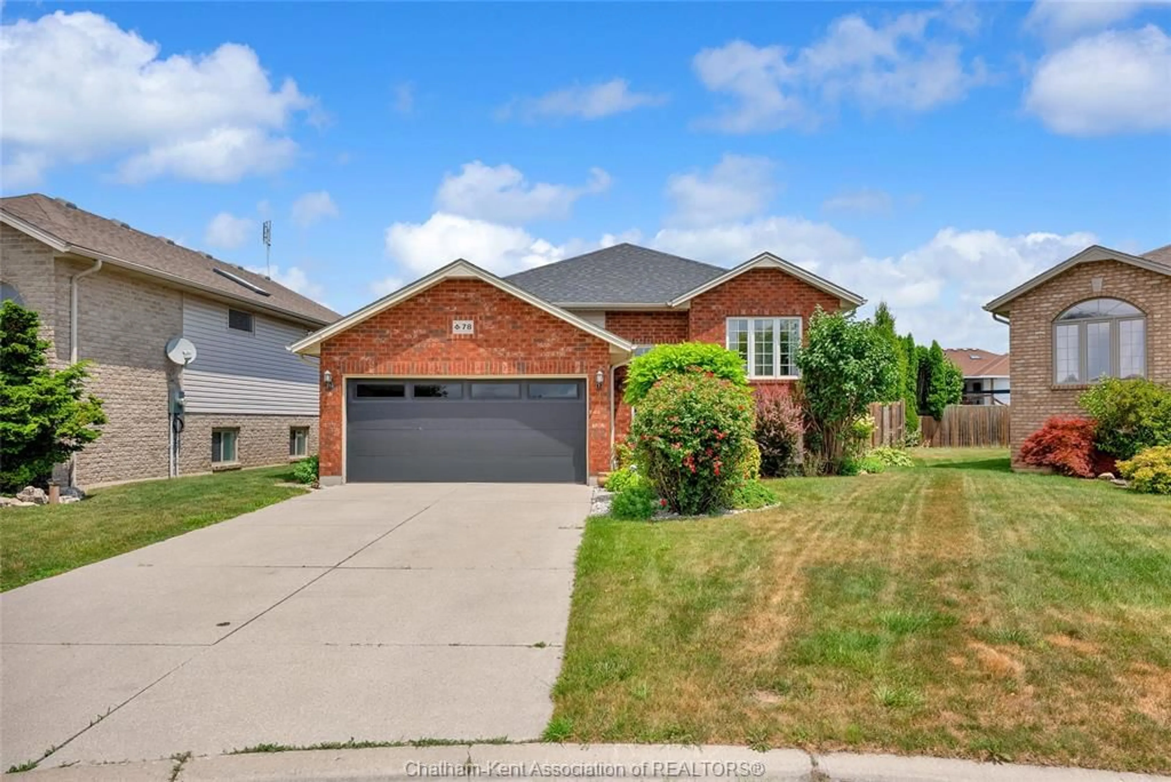 Home with brick exterior material, street for 78 Smithfield Cir, Chatham Ontario N7L 5S1