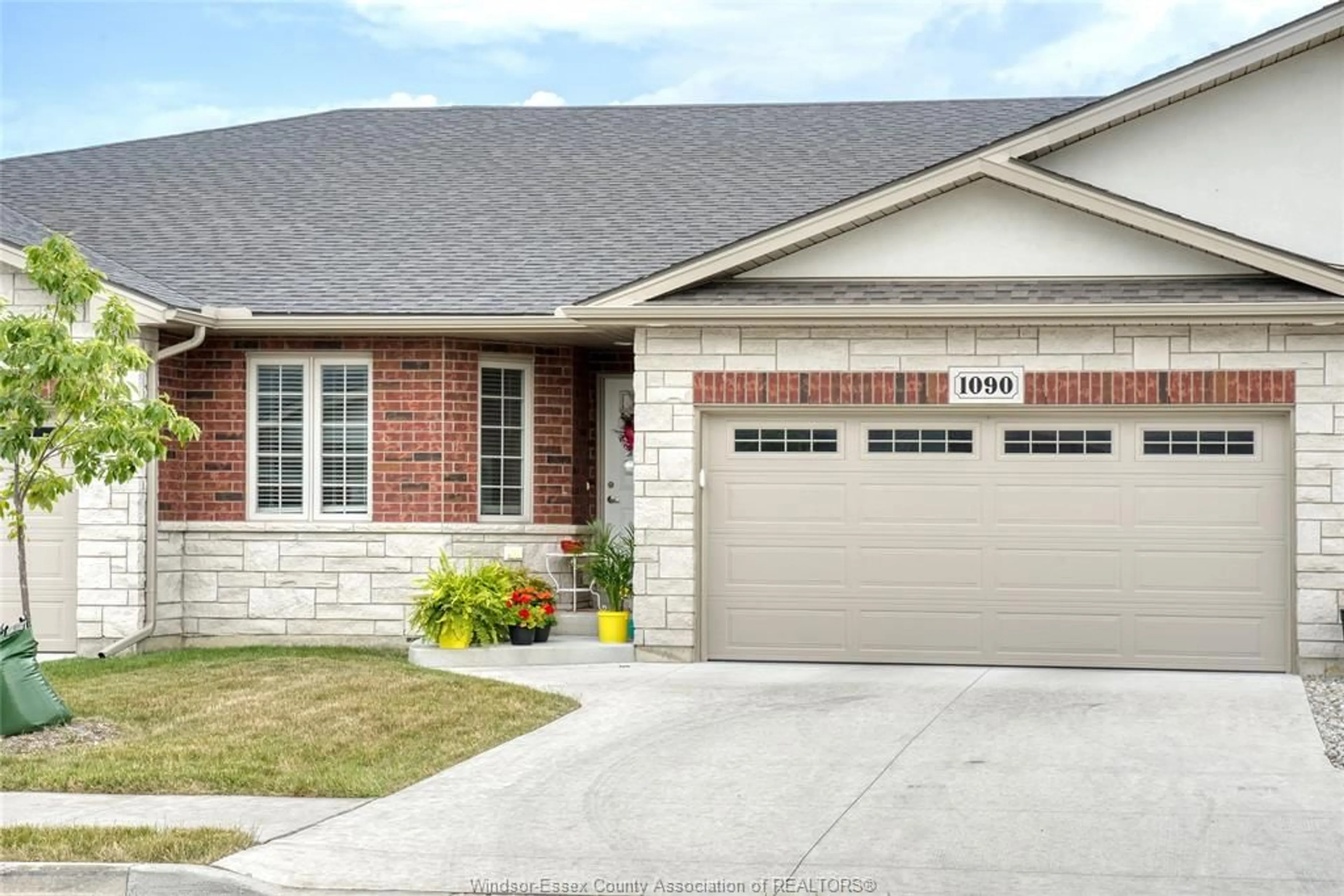 Home with brick exterior material, street for 1090 Peabody, Windsor Ontario N8P 0C2