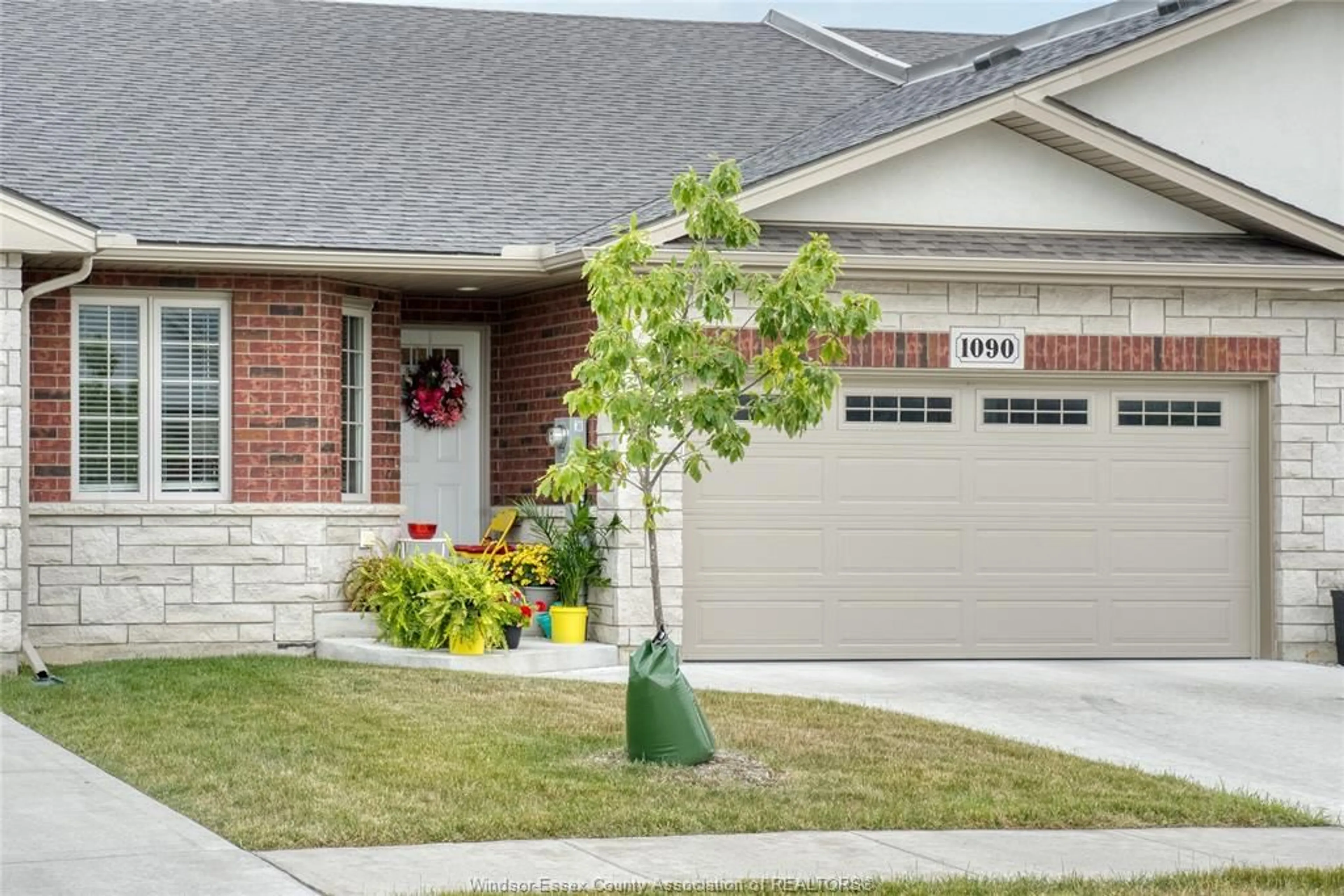 Home with brick exterior material, street for 1090 Peabody, Windsor Ontario N8P 0C2