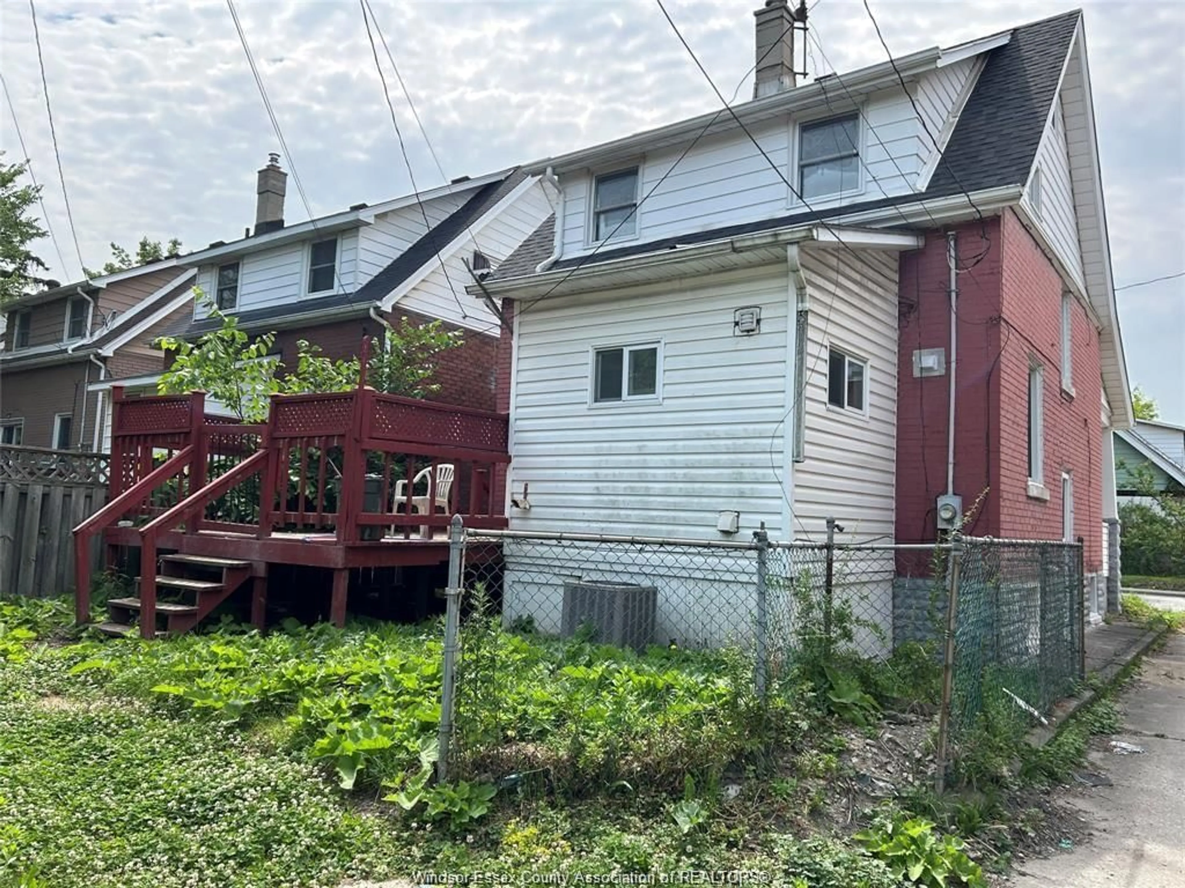 Unknown for 442 ERIE St, Windsor Ontario N9A 6B9