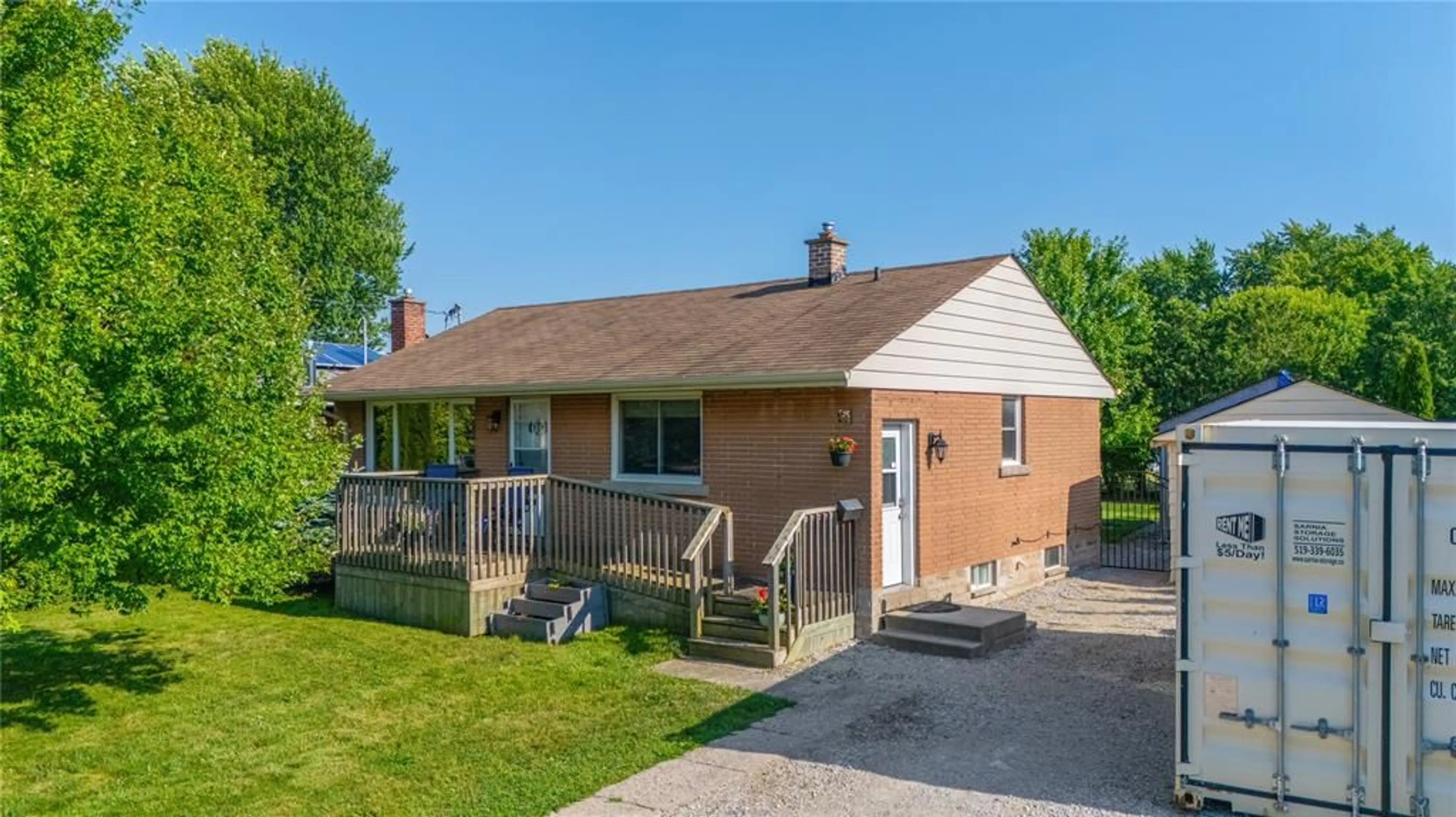 Unknown for 15 PRESTON Ave, Sarnia Ontario N7S 0C4