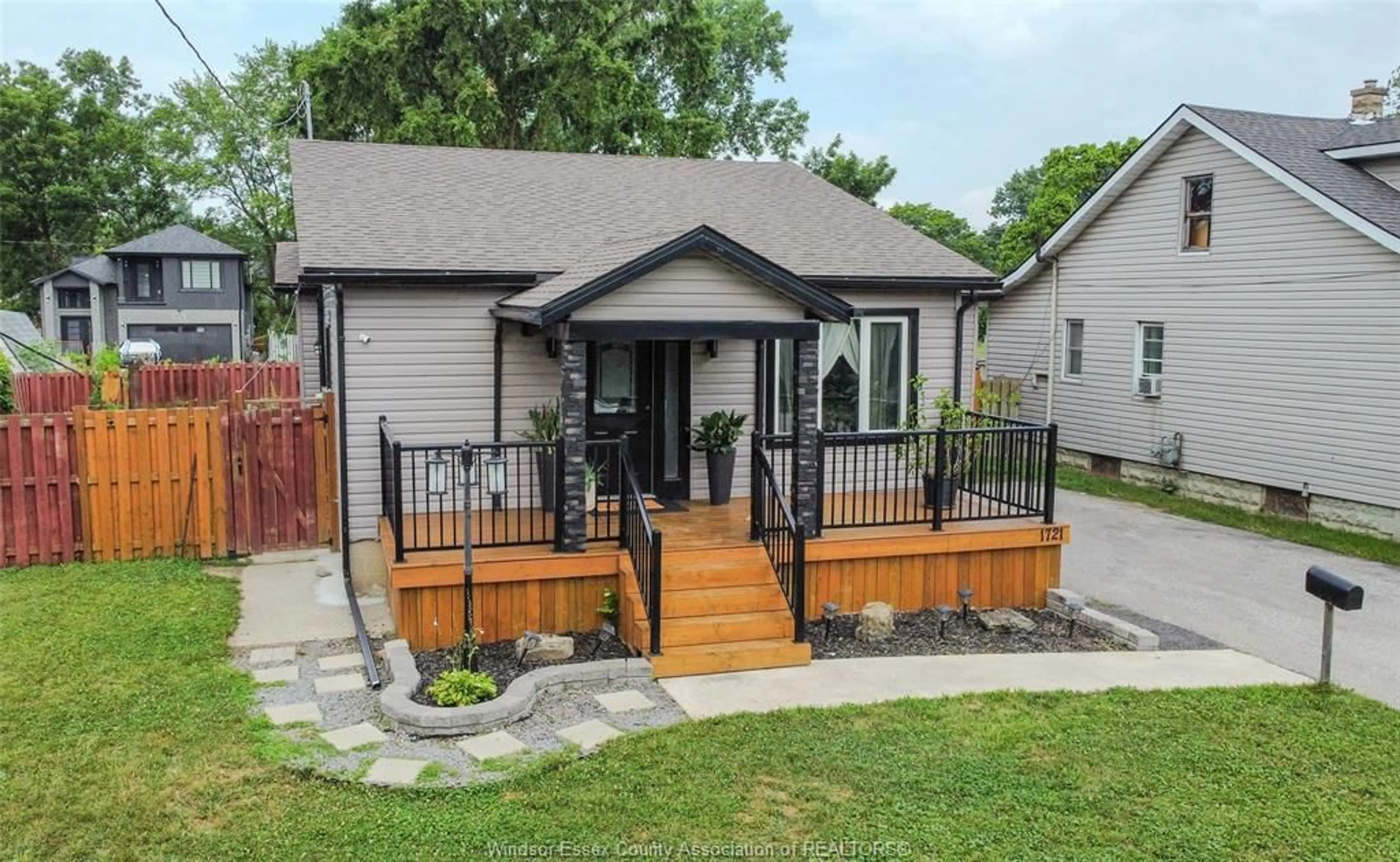 Home with brick exterior material, street for 1721 SOUTH CAMERON, Windsor Ontario N9B 3C9