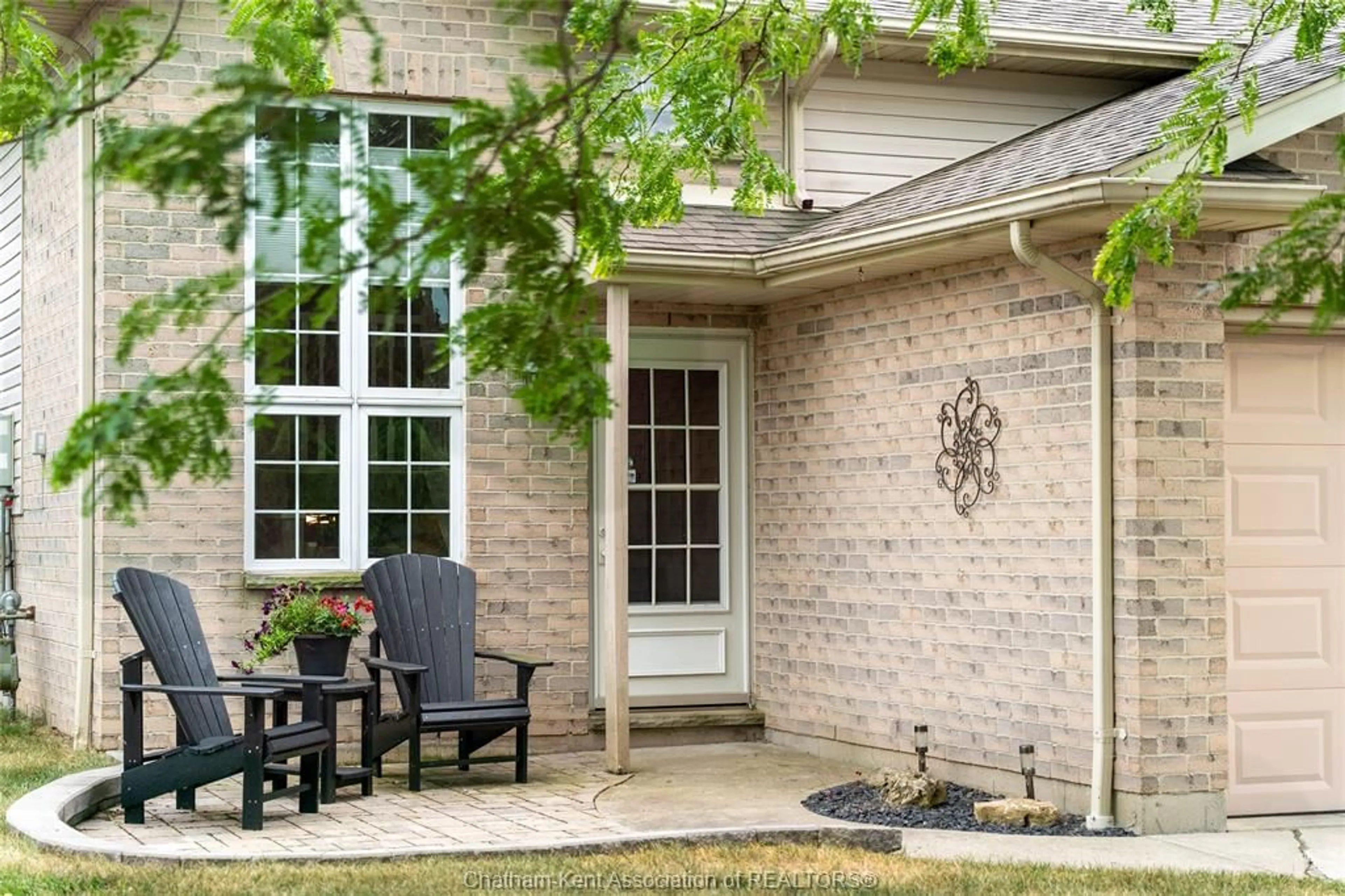 Home with brick exterior material, street for 42 Dale Dr, Chatham Ontario N7L 5R5
