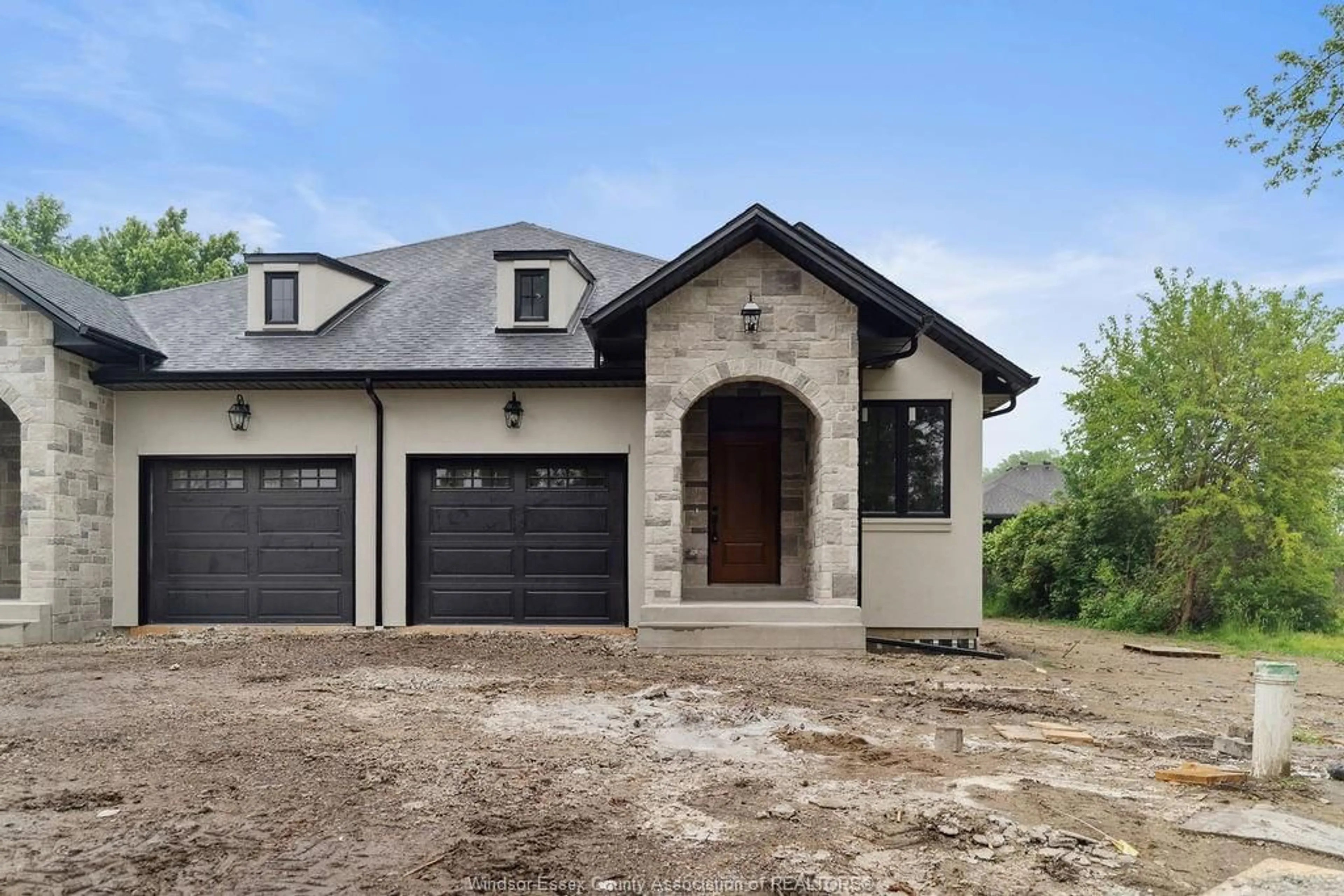 Home with brick exterior material, street for 1407 STUART, LaSalle Ontario N9J 1Y4