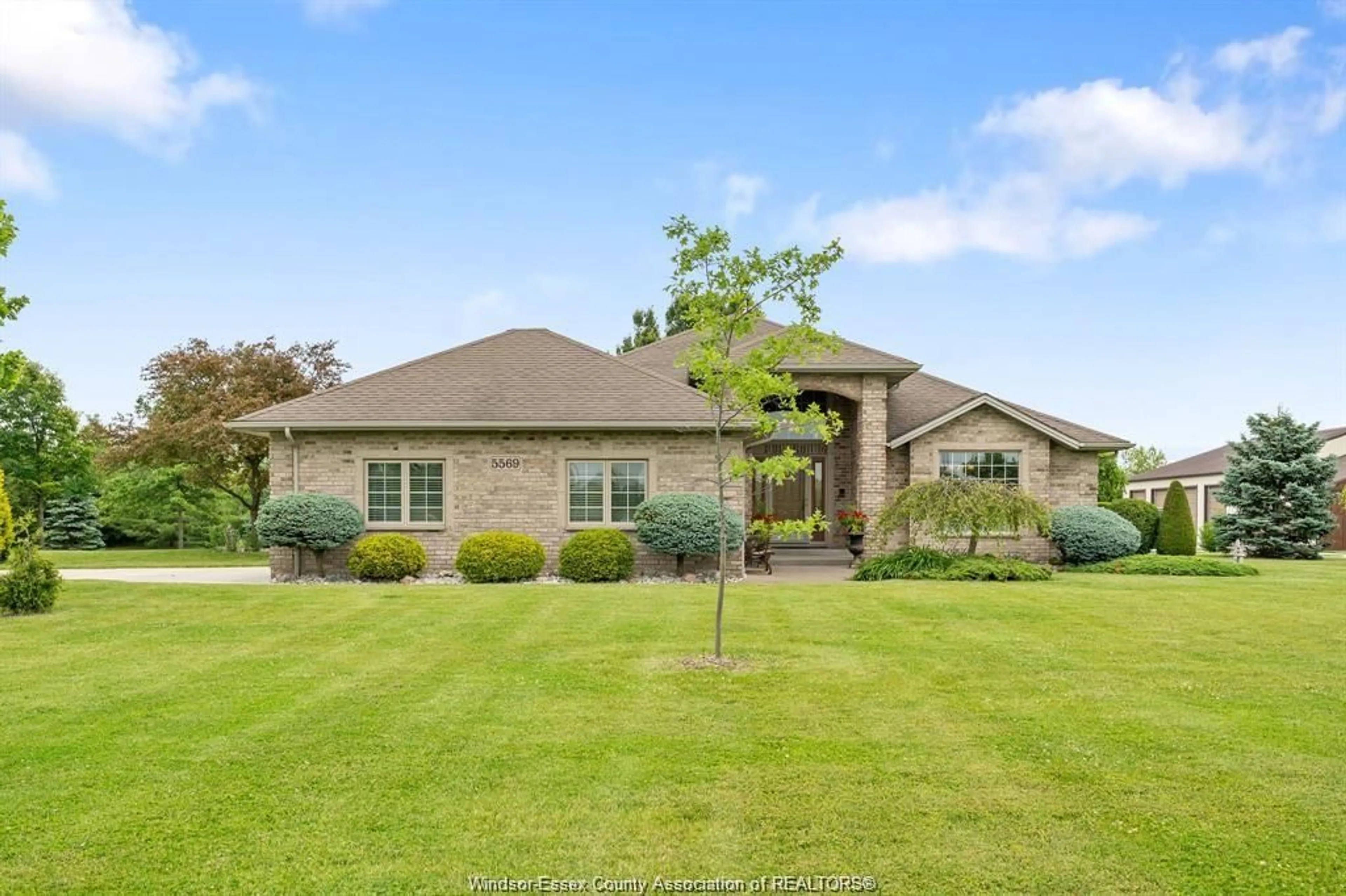 A pic from outside/outdoor area/front of a property/back of a property/a pic from drone, water/lake/river/ocean view for 5569 CONCESSION RD 5, Amherstburg Ontario N9V 2Y9