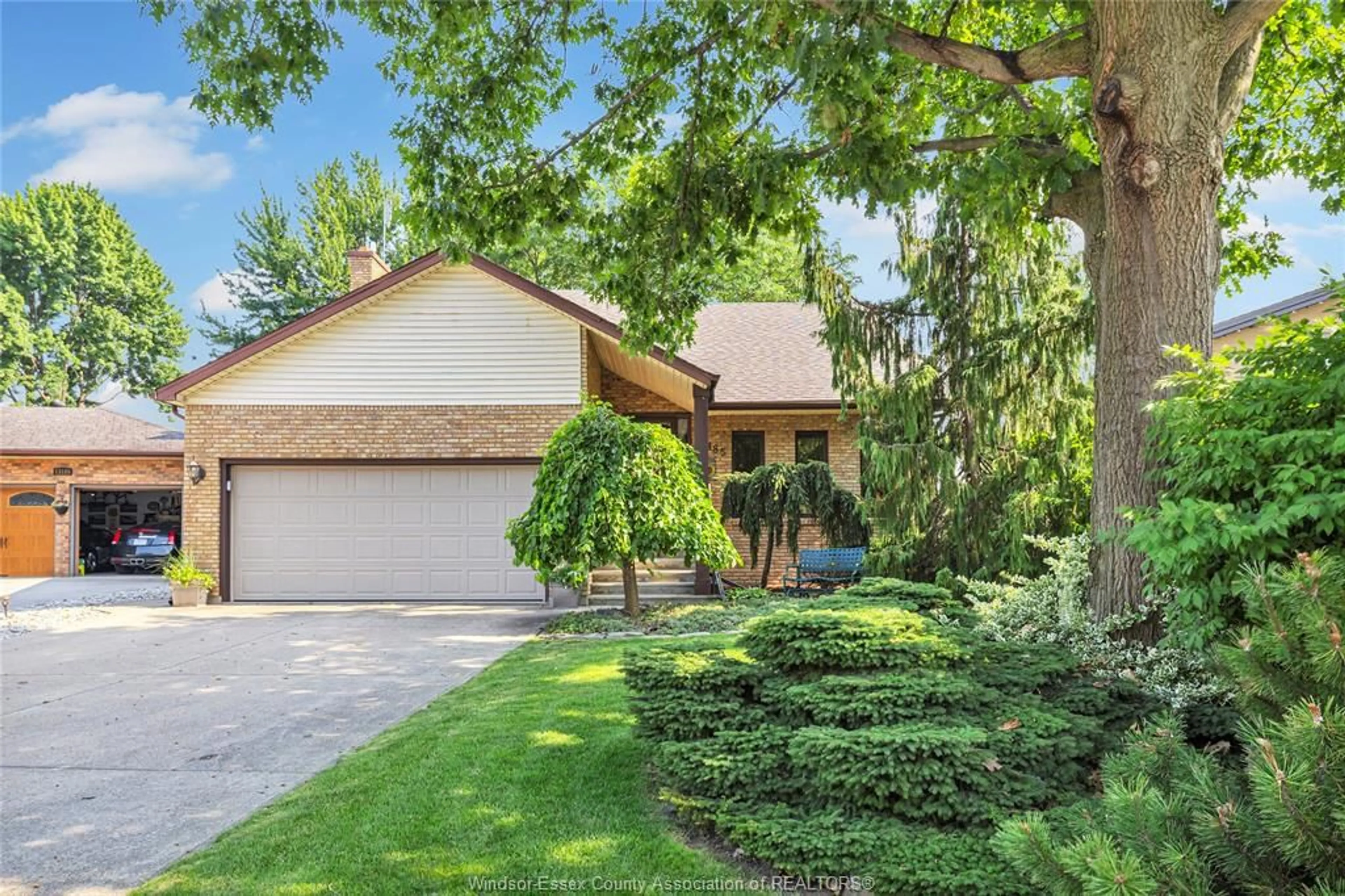 Unknown for 13185 SALICH Crt, Tecumseh Ontario N8N 4J6