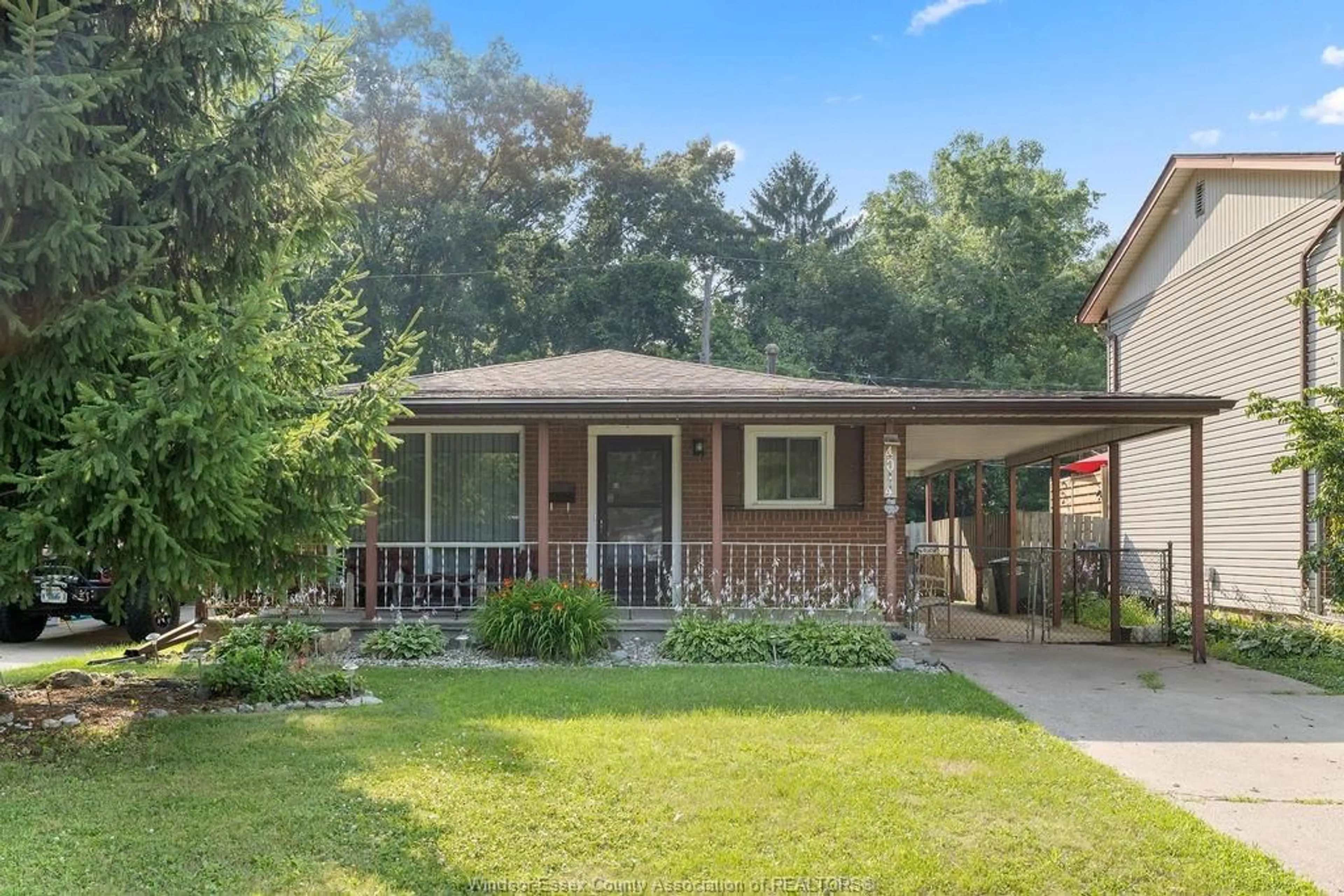 Home with vinyl exterior material, street for 4014 Whitney Ave, Windsor Ontario N9C 2C6
