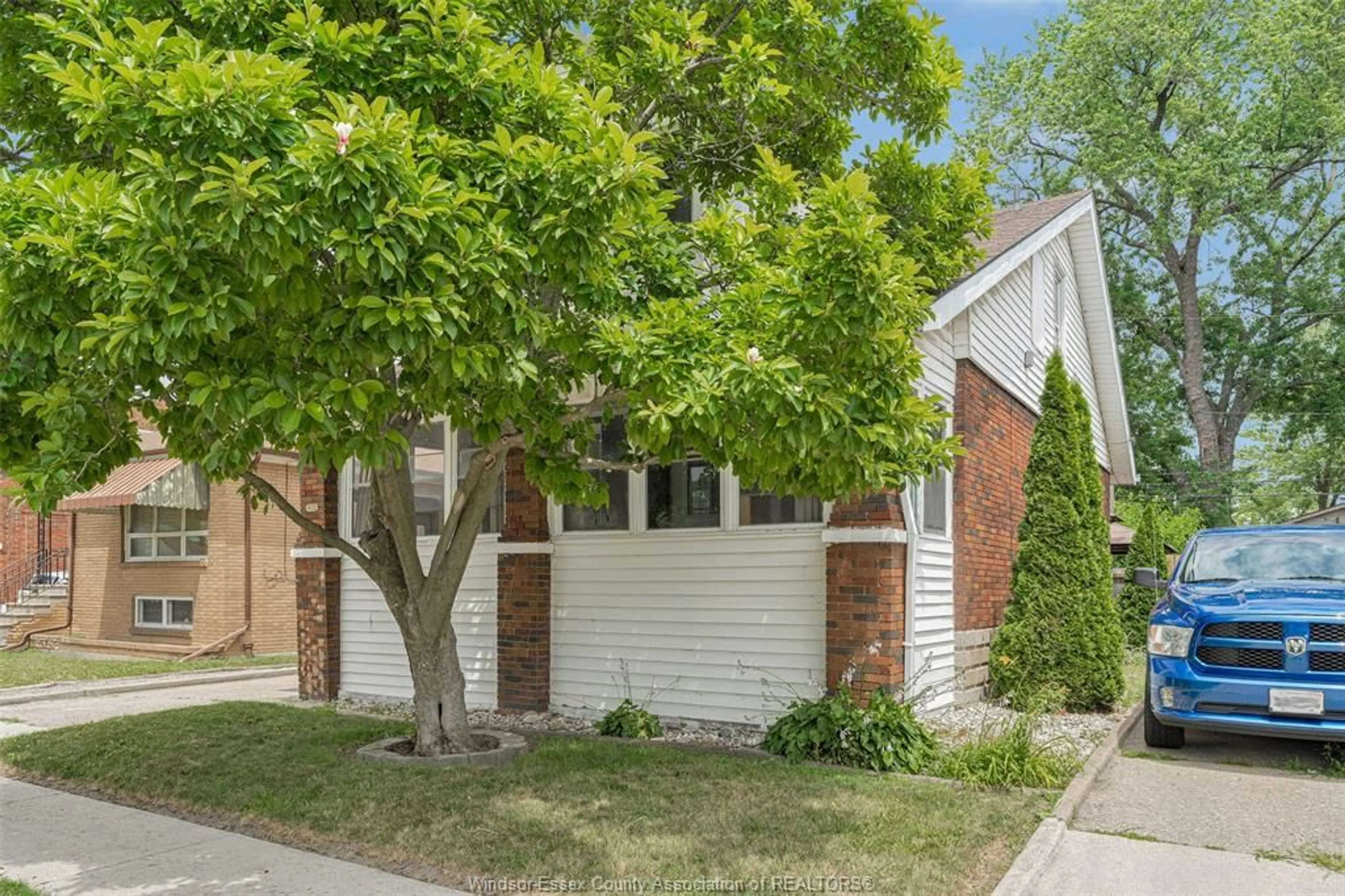 Home with brick exterior material, street for 1620 ELLROSE, Windsor Ontario N8Y 3X7