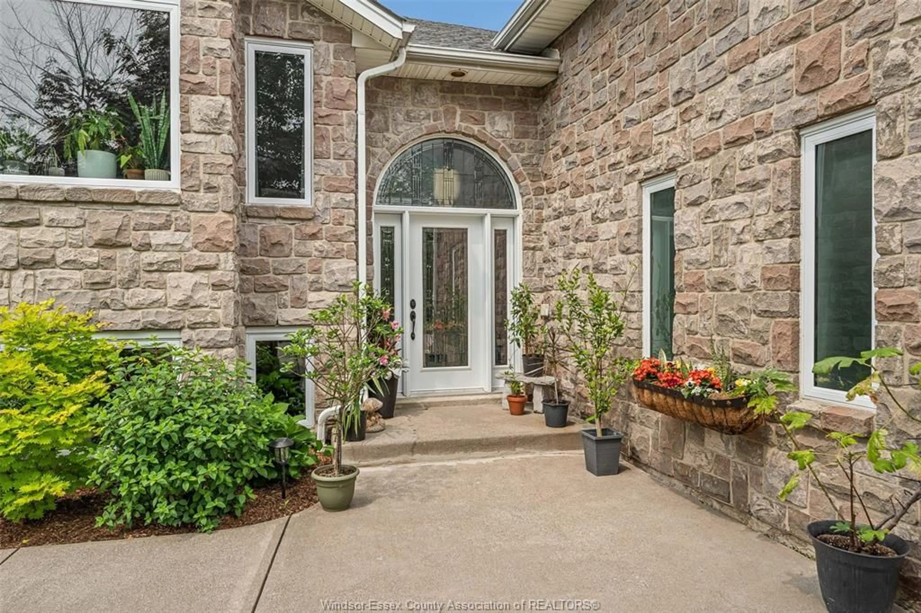Unknown for 3122 ADAM Ave, Essex Ontario N8M 2X6
