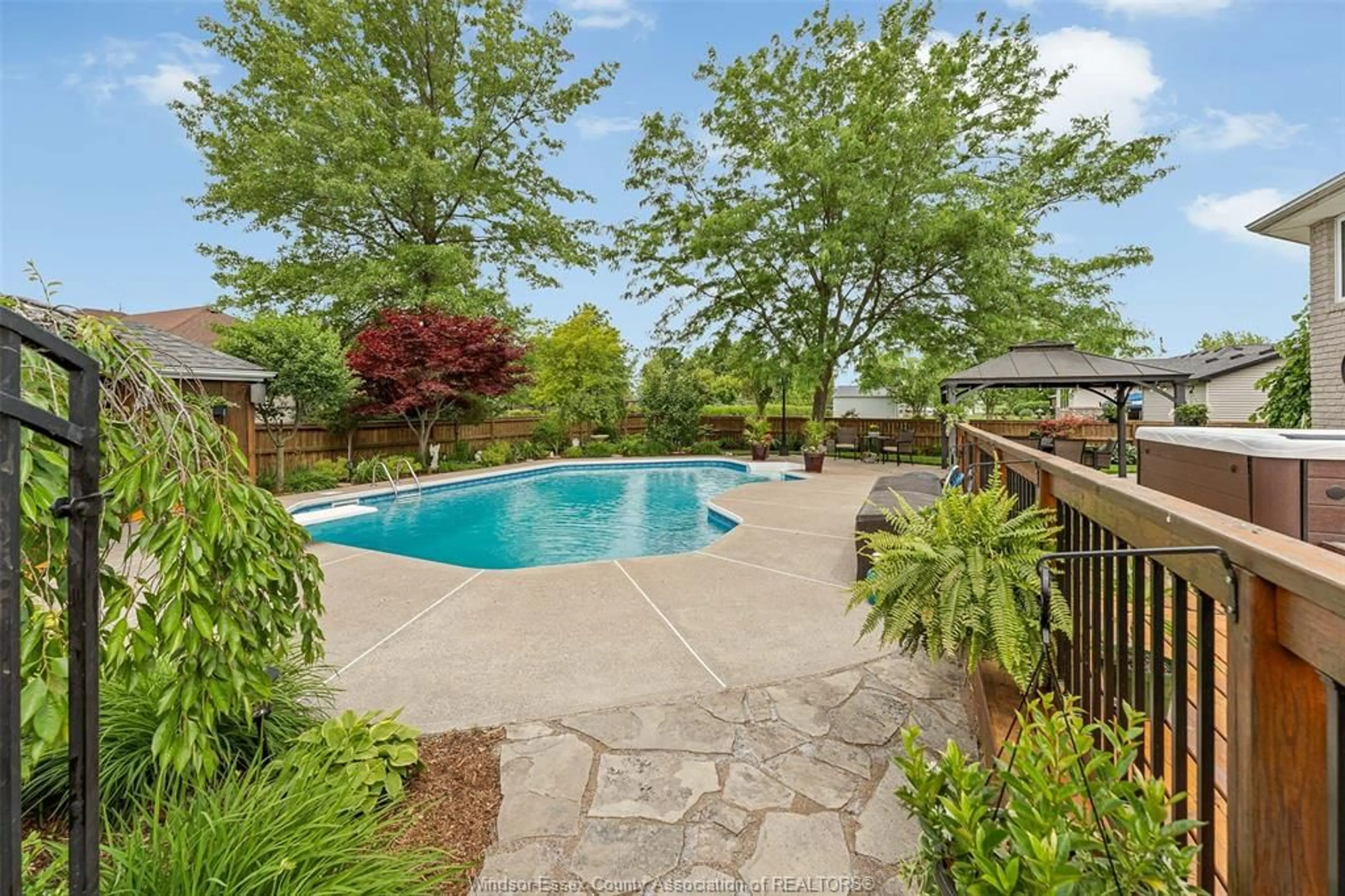 Pool for 3122 ADAM Ave, Essex Ontario N8M 2X6