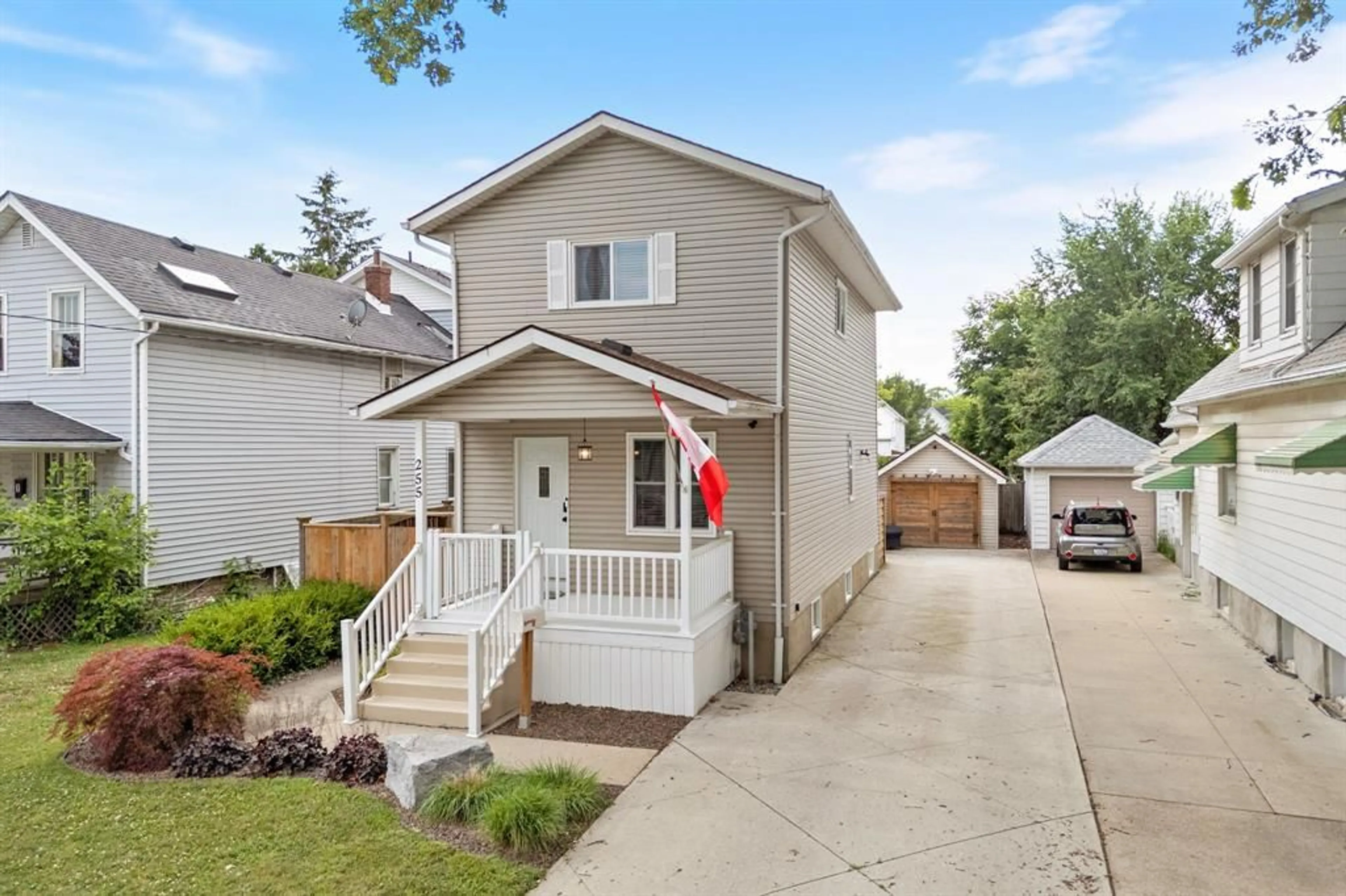 Home with vinyl exterior material, street for 255 BROCK St, Sarnia Ontario N7T 2W5