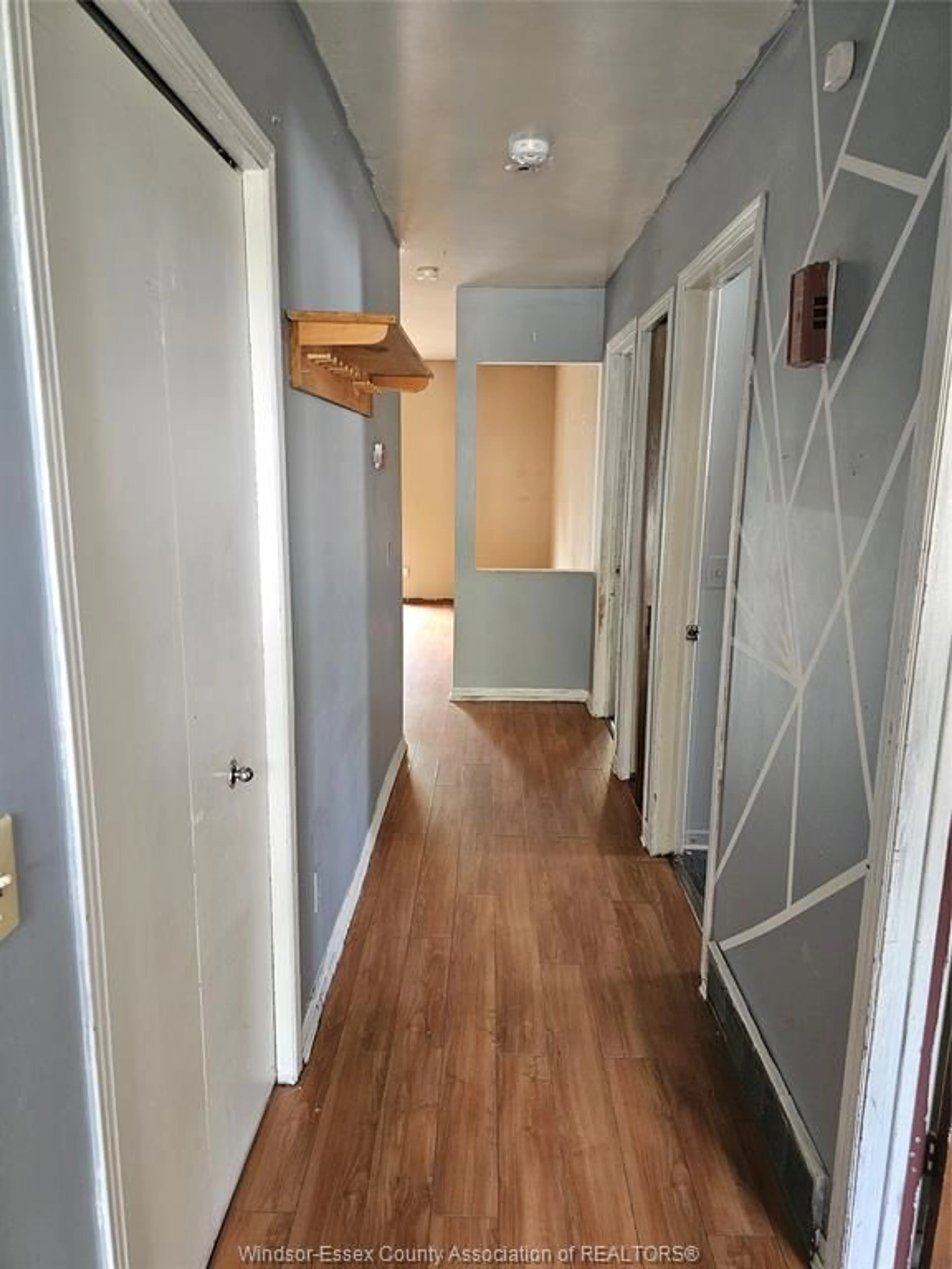 Unknown for 8 EMERSON Ave, Leamington Ontario N8H 5B7