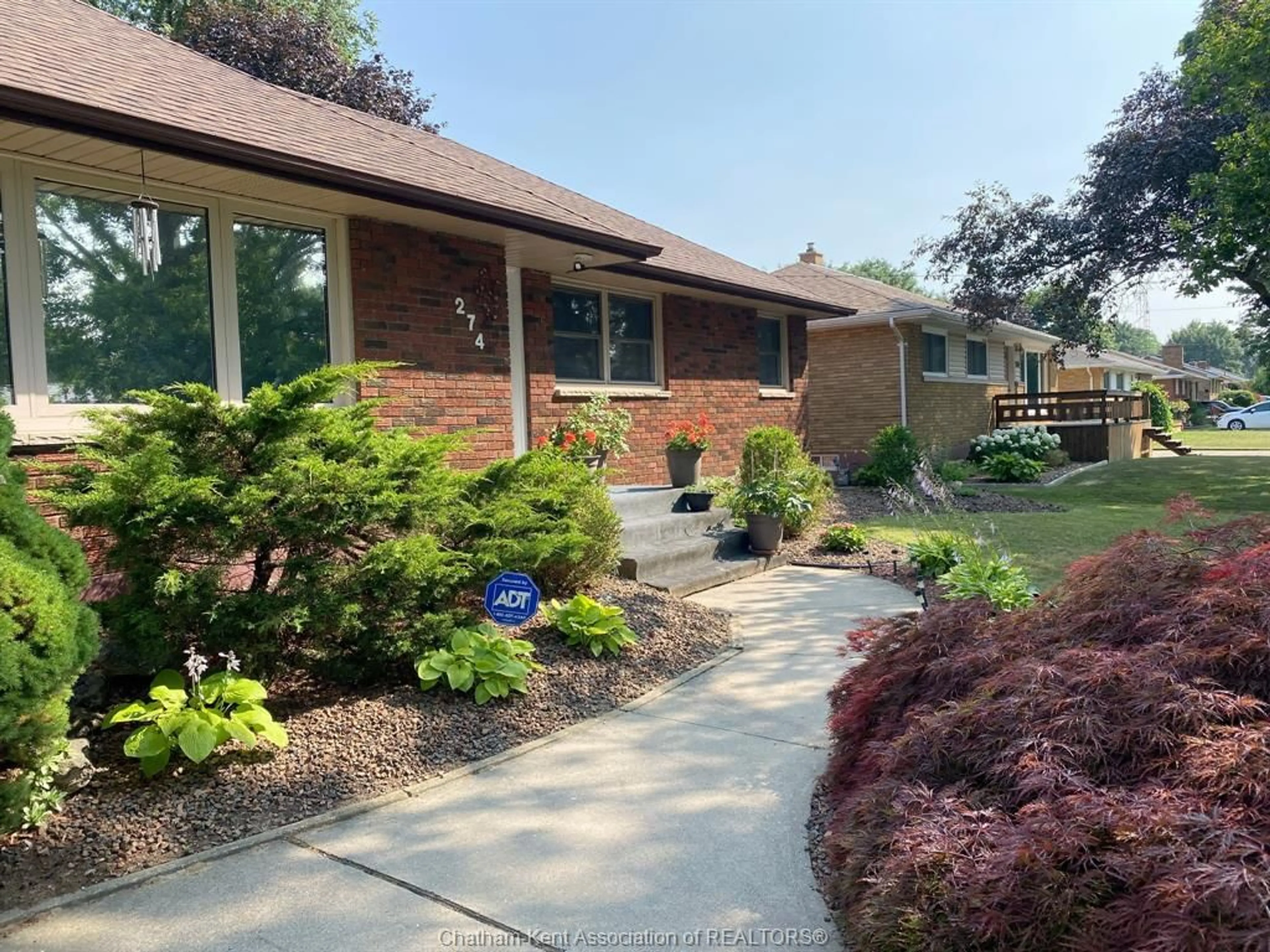 Home with brick exterior material, street for 274 TWEEDSMUIR Ave, Chatham Ontario N7M 4A4