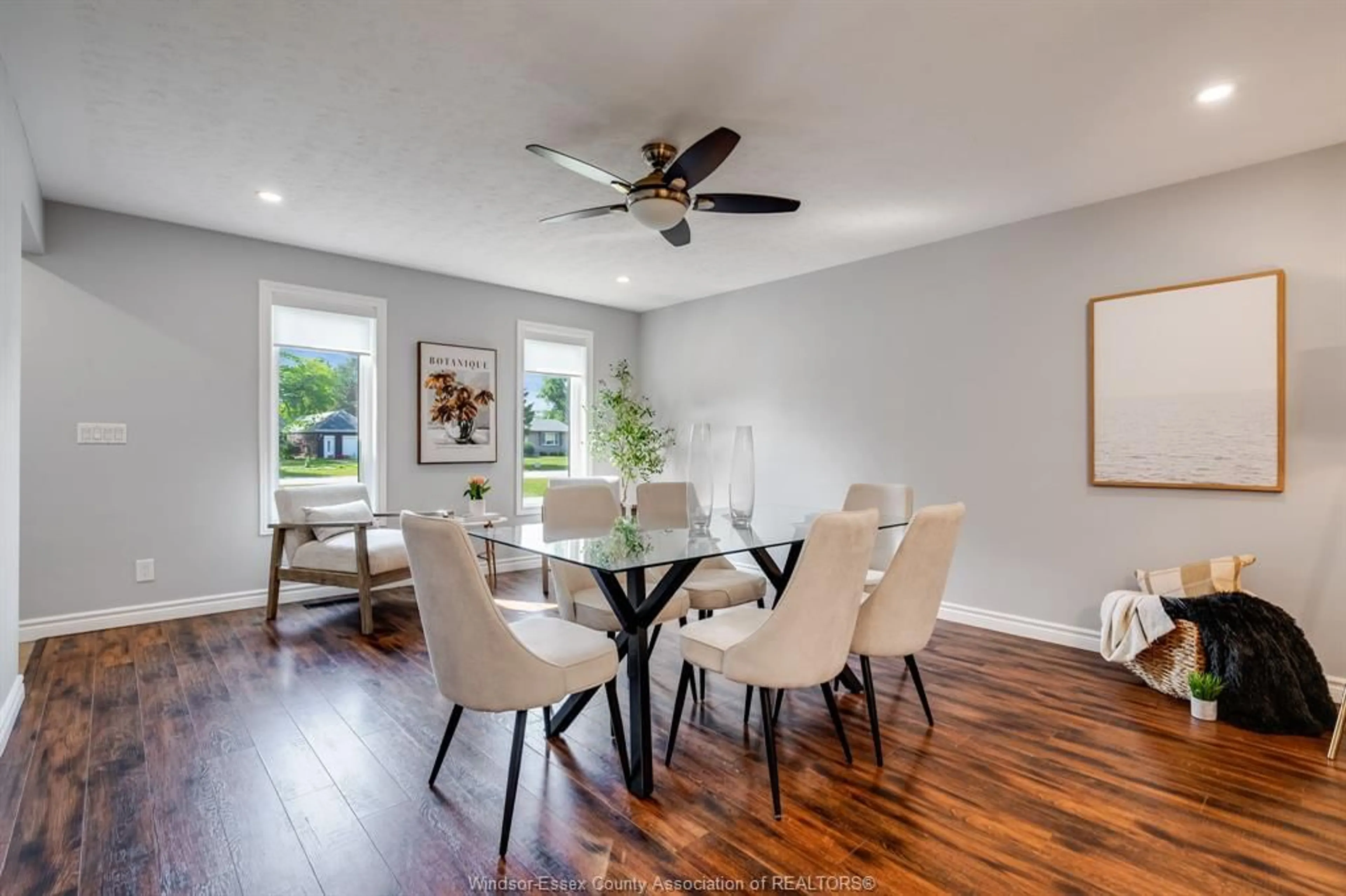 Dining room, wood/laminate floor for 1 CIRCLE DRIVE, Merlin Ontario N0P 1W0