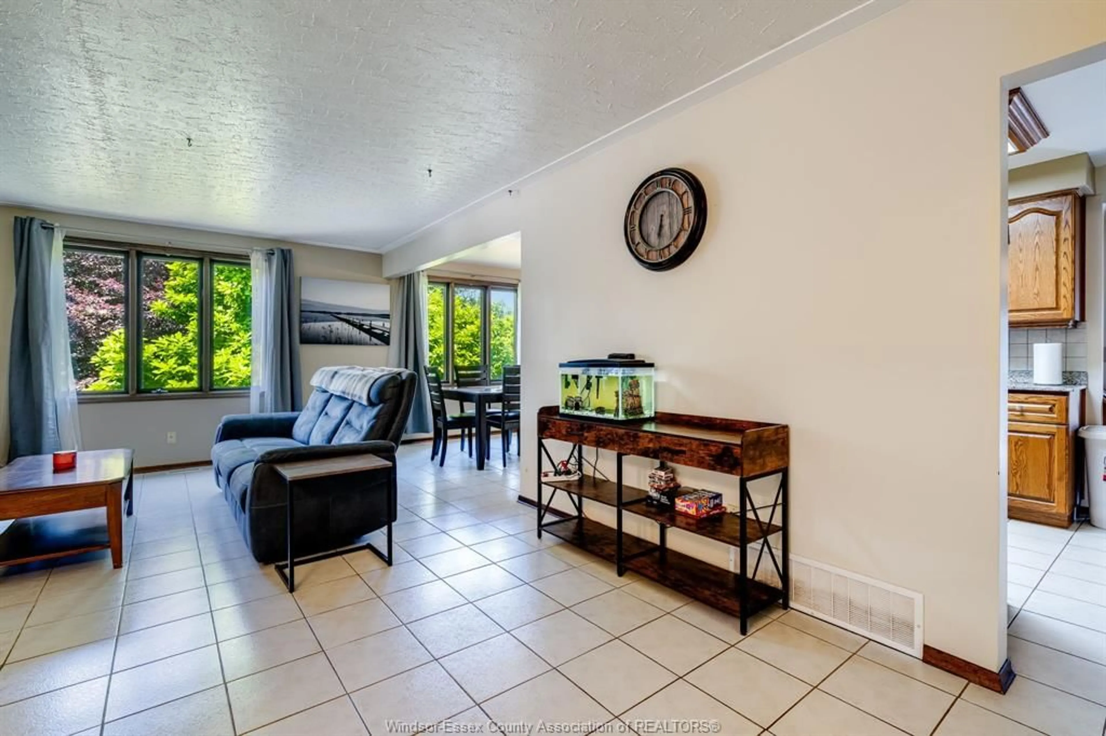 Living room with furniture, unknown for 26 LAWSON STREET, Tilbury Ontario N0P 2L0