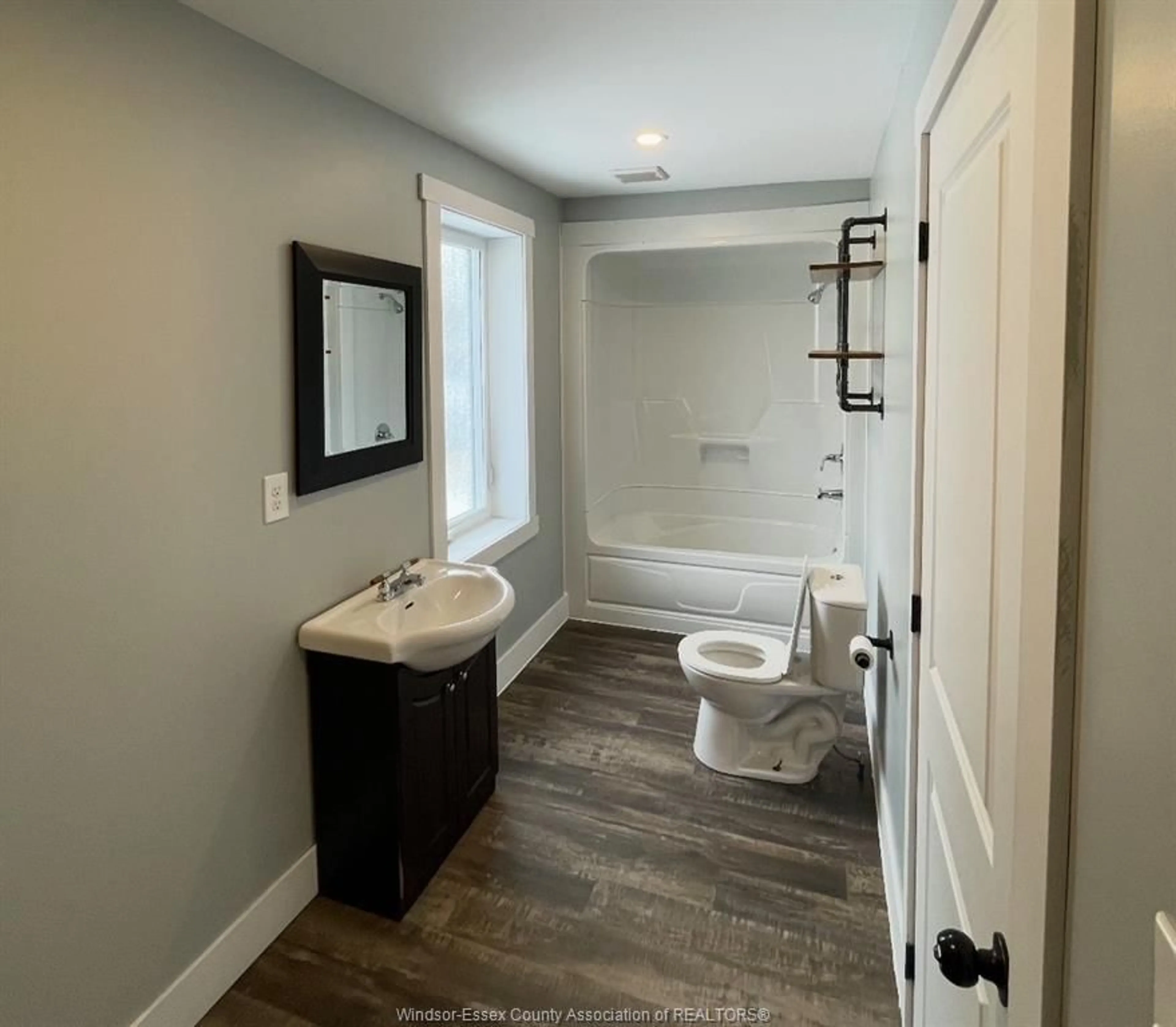 A pic of a room for 6 ELLA St, Tilbury Ontario N0P 2L0
